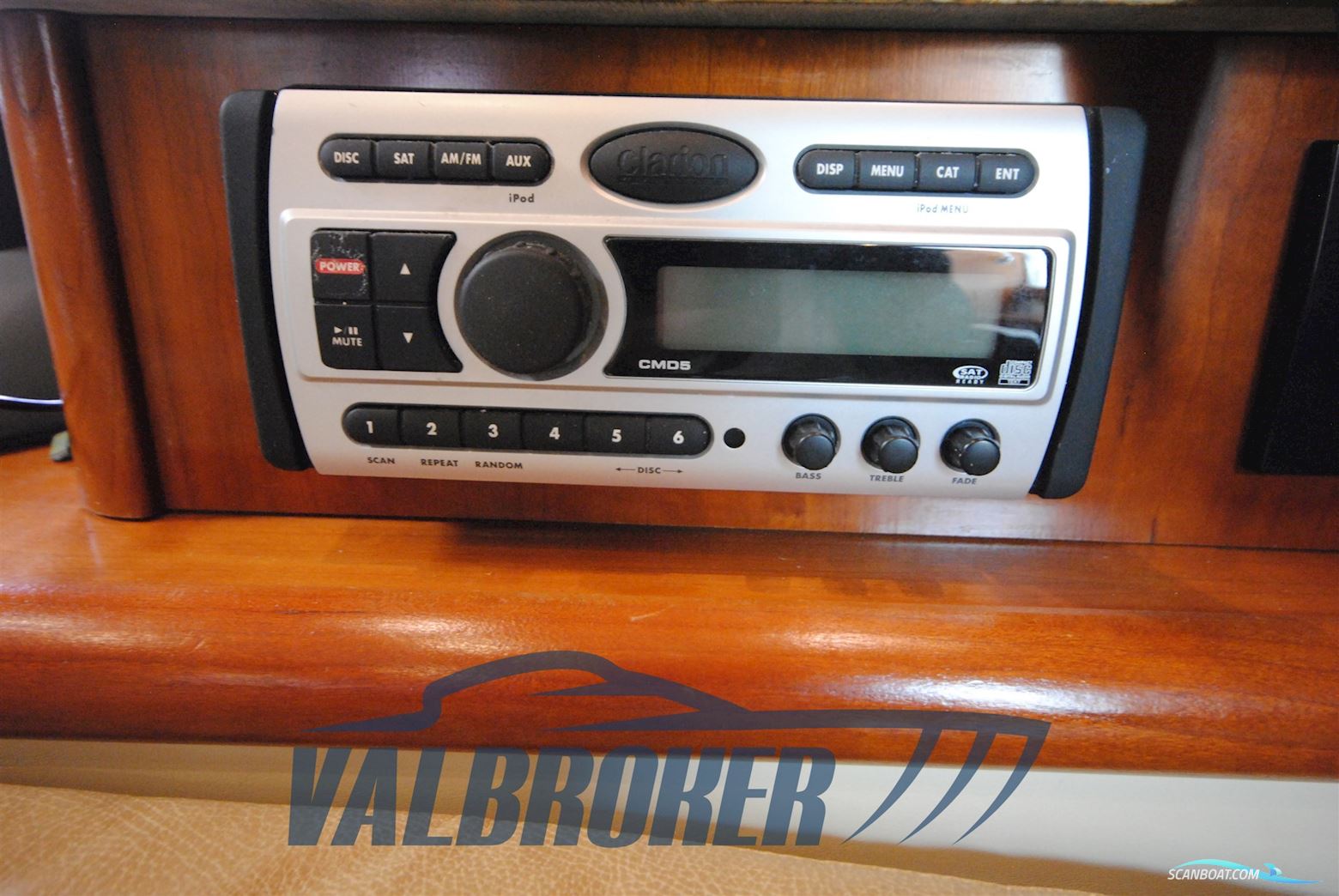 Cruisers Yachts 390 SC