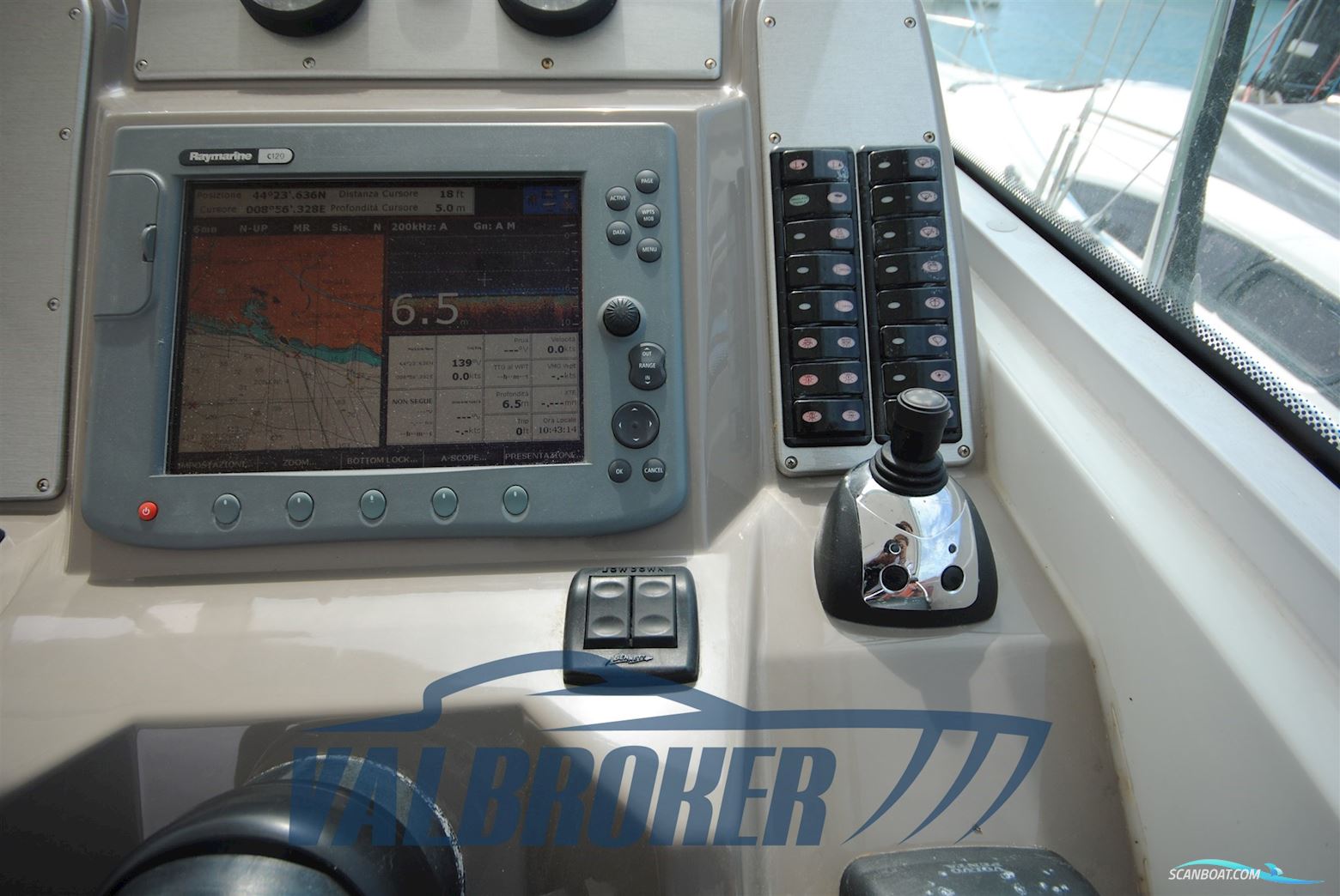 Cruisers Yachts 390 SC