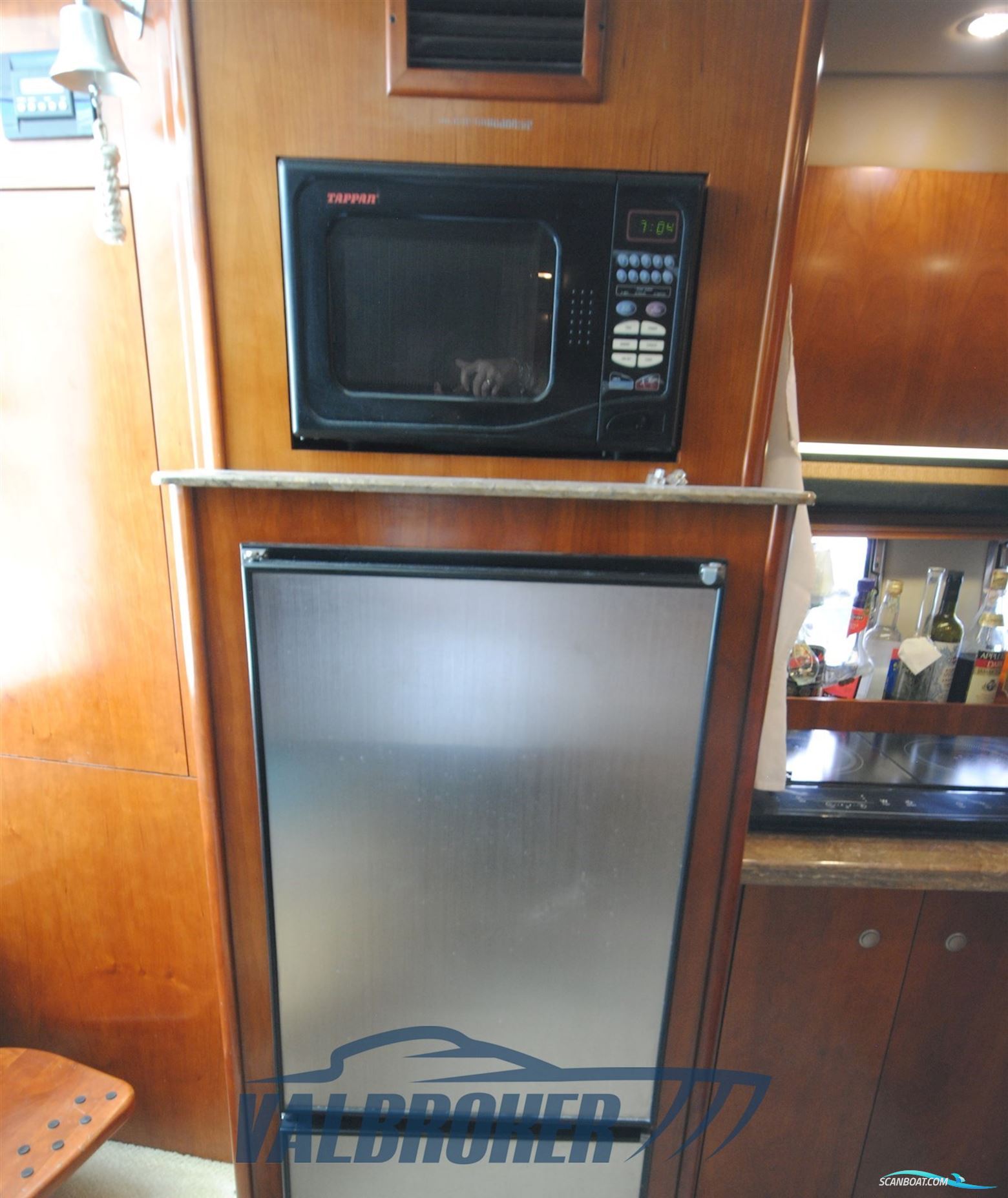 Cruisers Yachts 390 SC