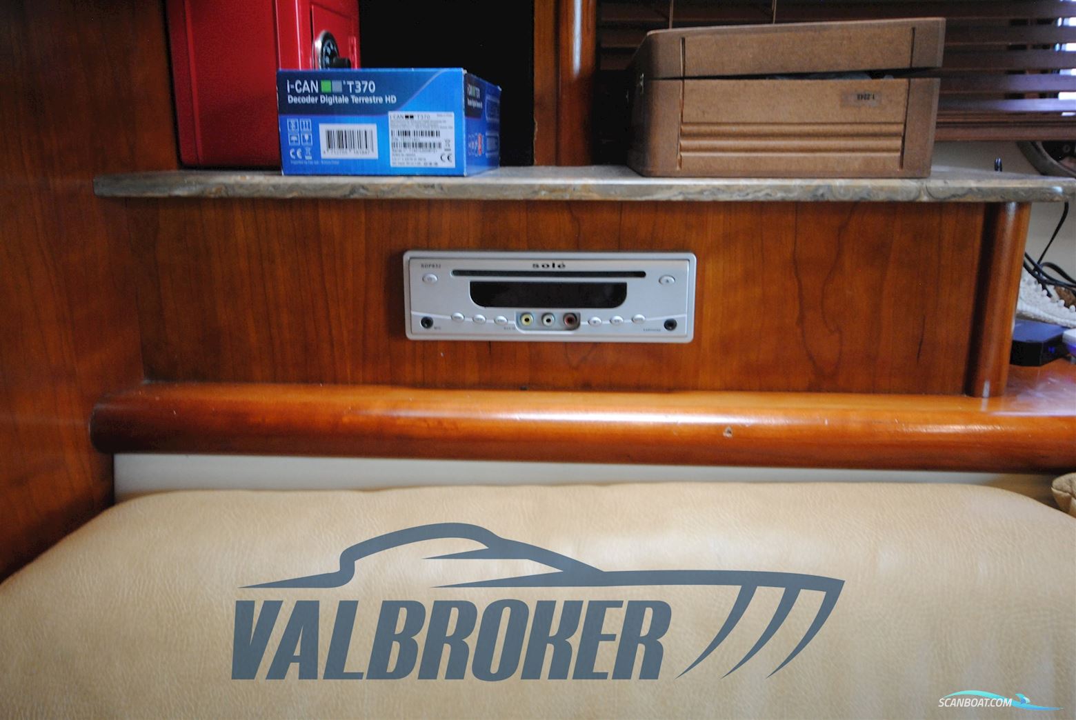 Cruisers Yachts 390 SC