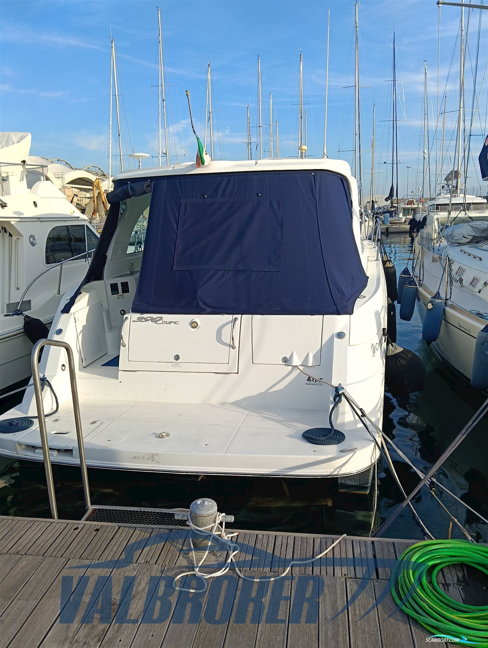 Cruisers Yachts 390 SC