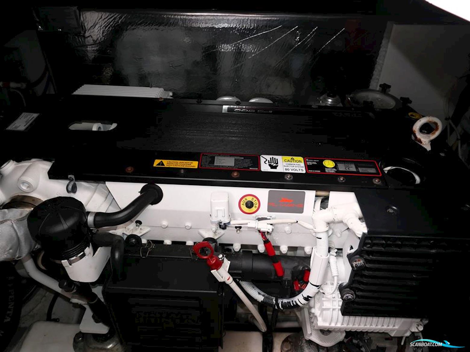 Cruisers Yachts 420 Express