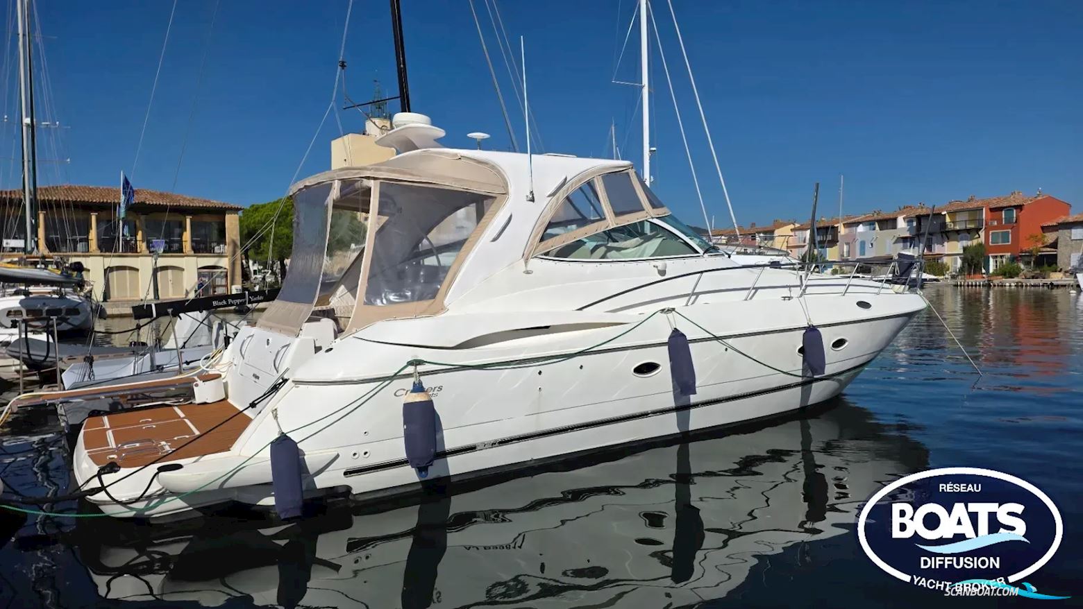 Cruisers Yachts CRUISERS 440 Motorboat 2003, with VOLVO engine, France
