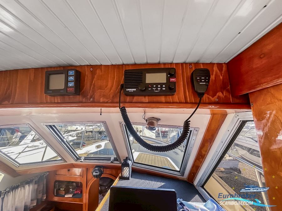CT 35 Sun Deck Trawler