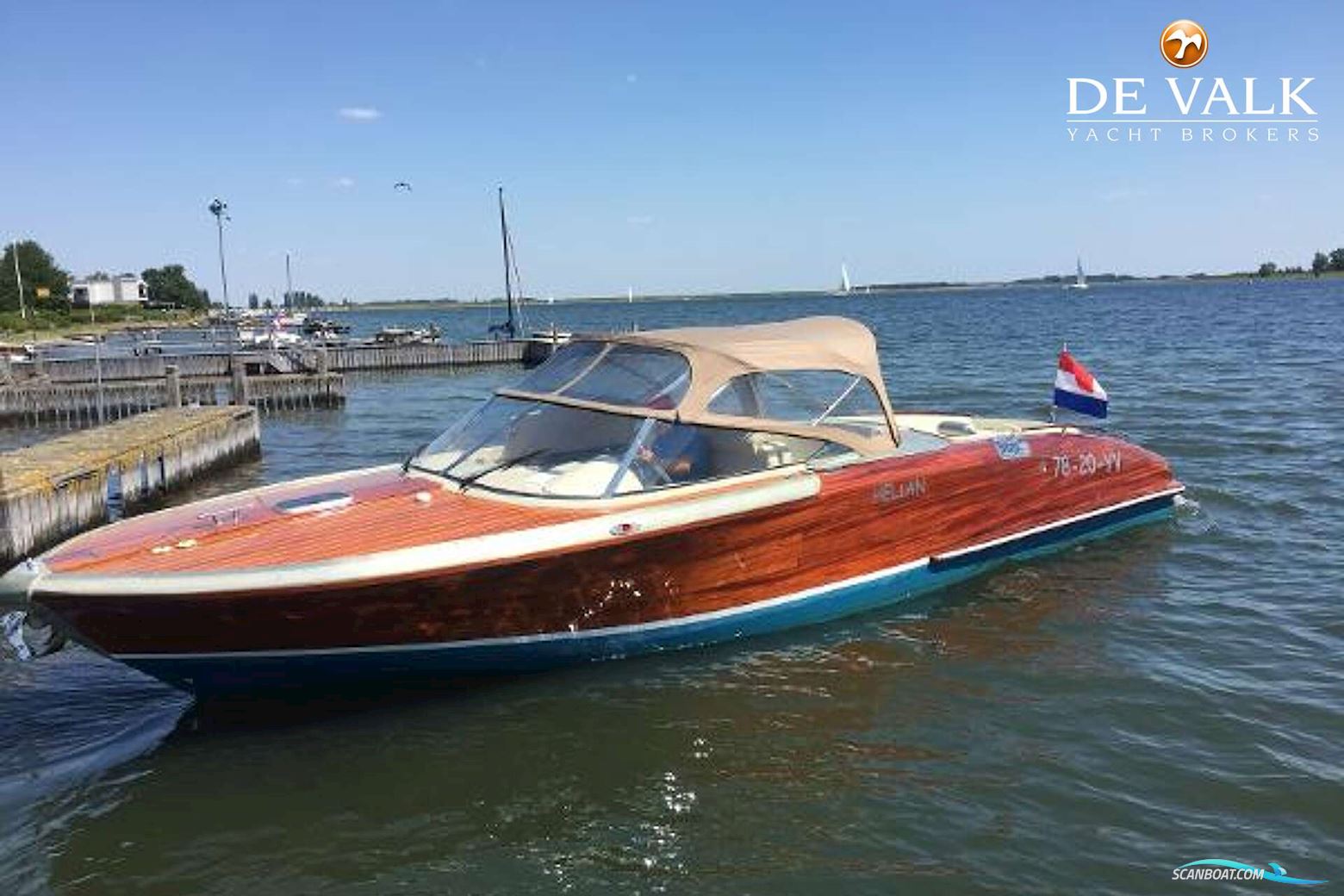 Custom Built Grp Daycruiser 9M