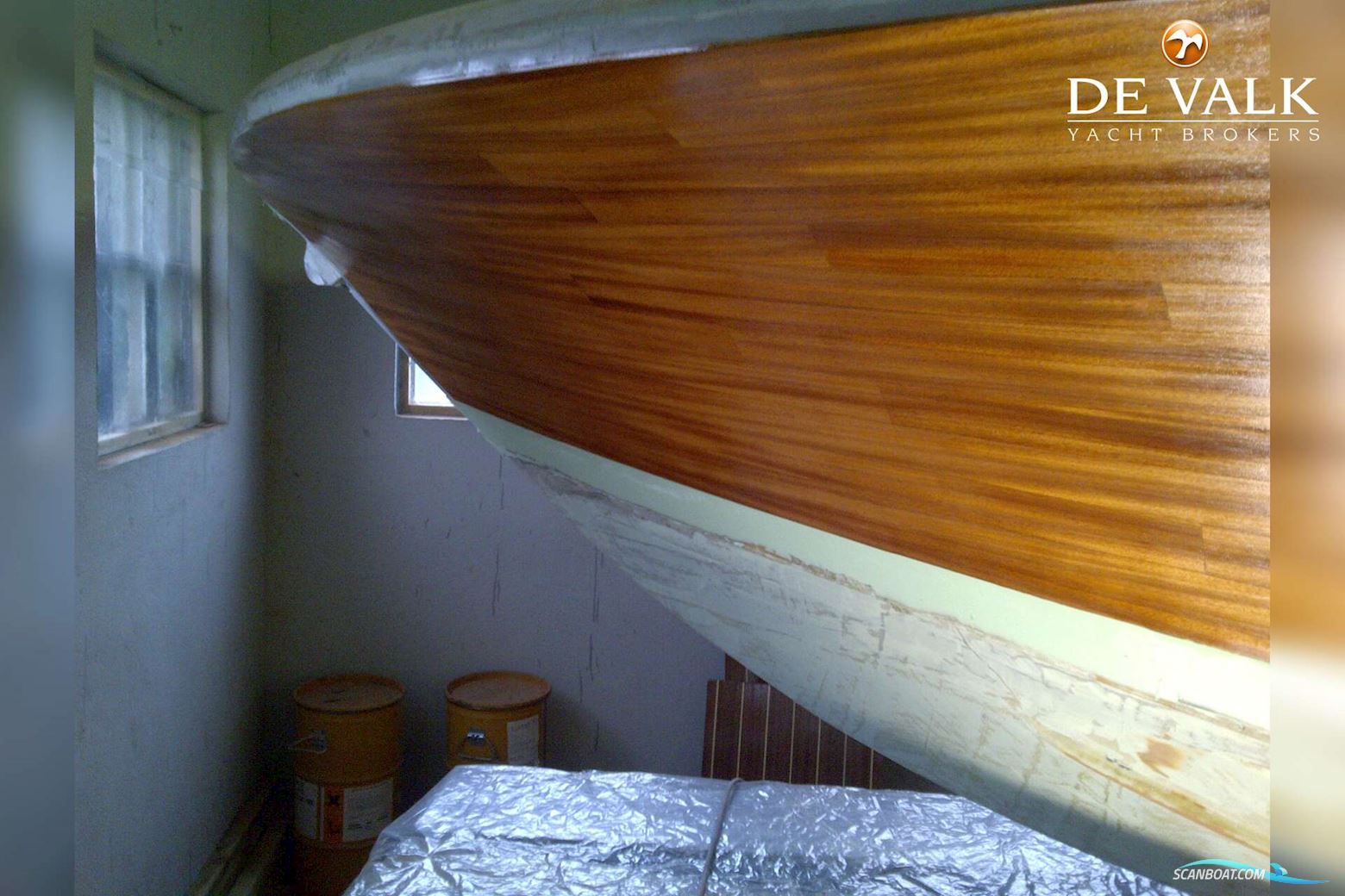 Custom Built Grp Daycruiser 9M