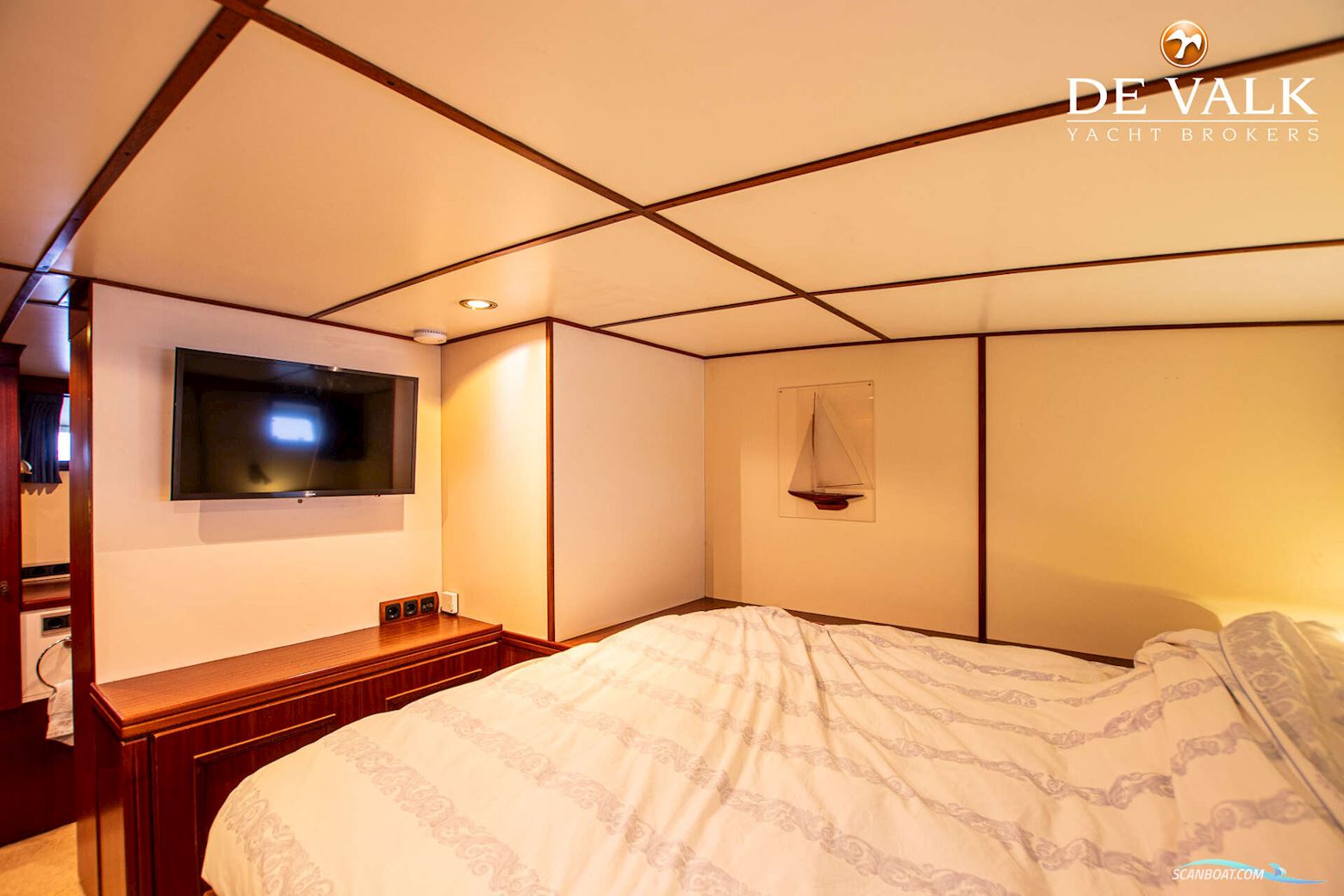 CUSTOM EX-MTB Motoryacht 24M