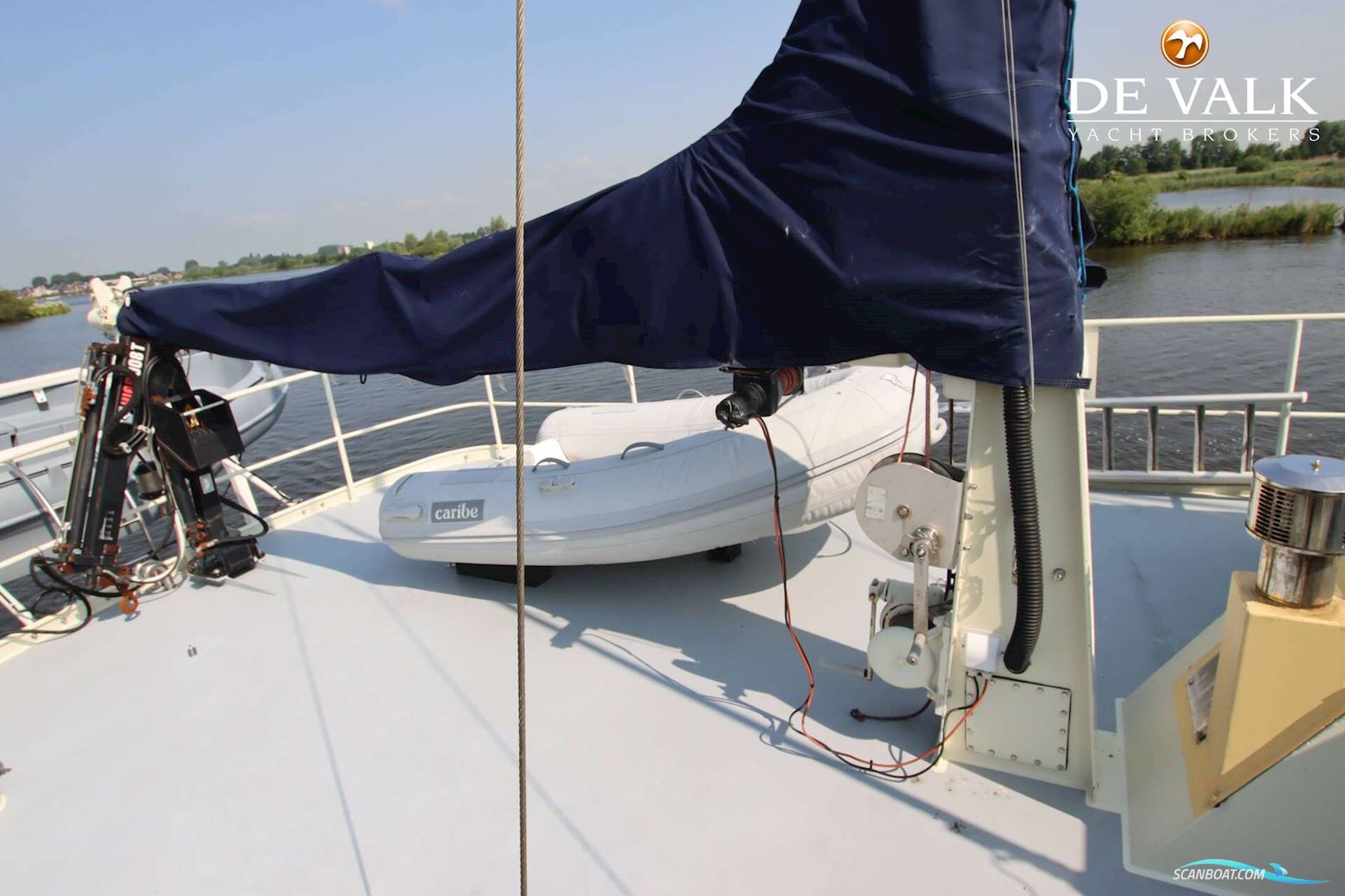 CUSTOM Explorer Trawler 1800
