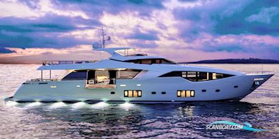 Custom Line 108 Motorboat 2016, with Mtu 16V 2000 M94 engine, Turkey