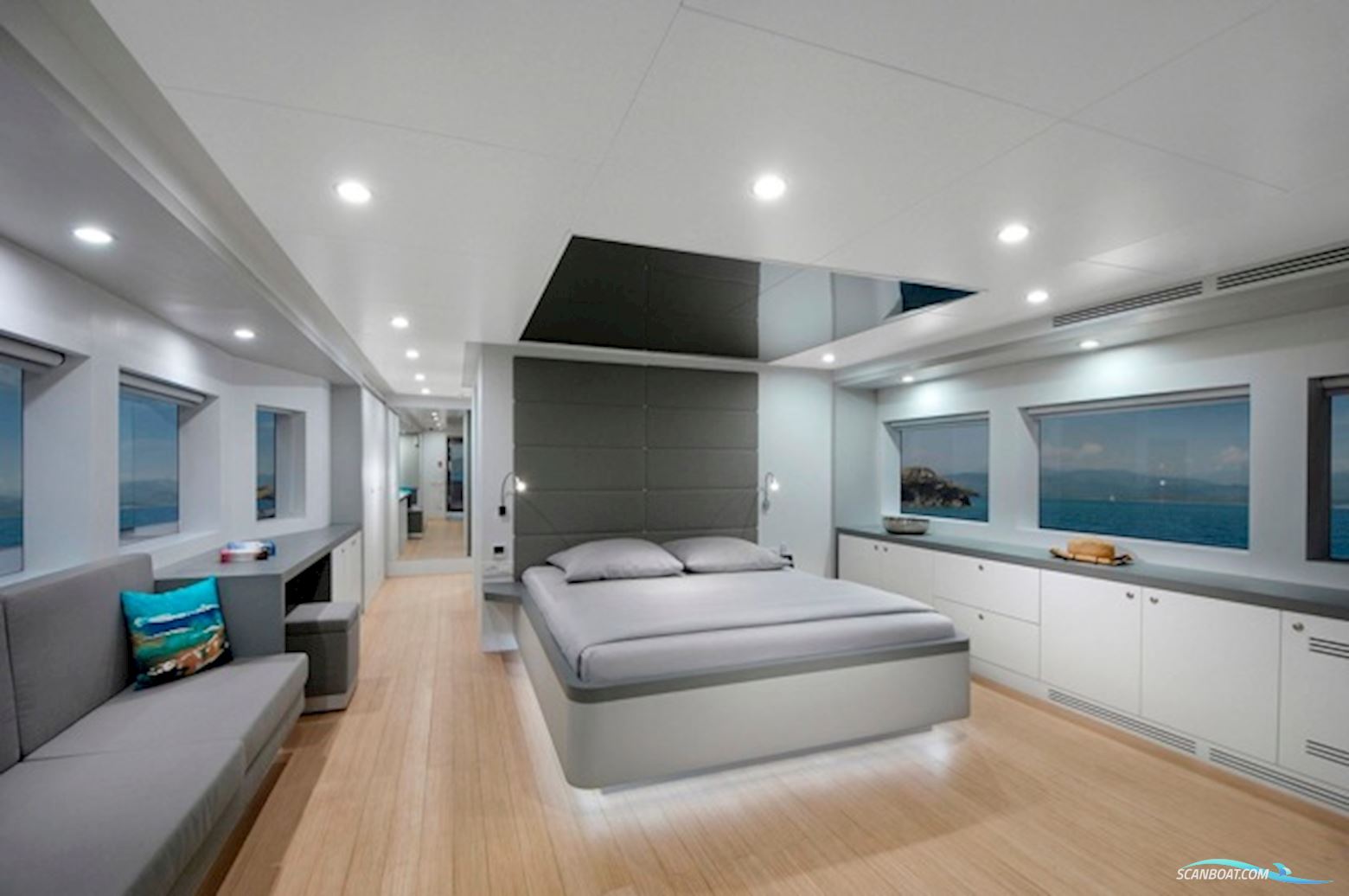 Custom Line Arkin Pruva