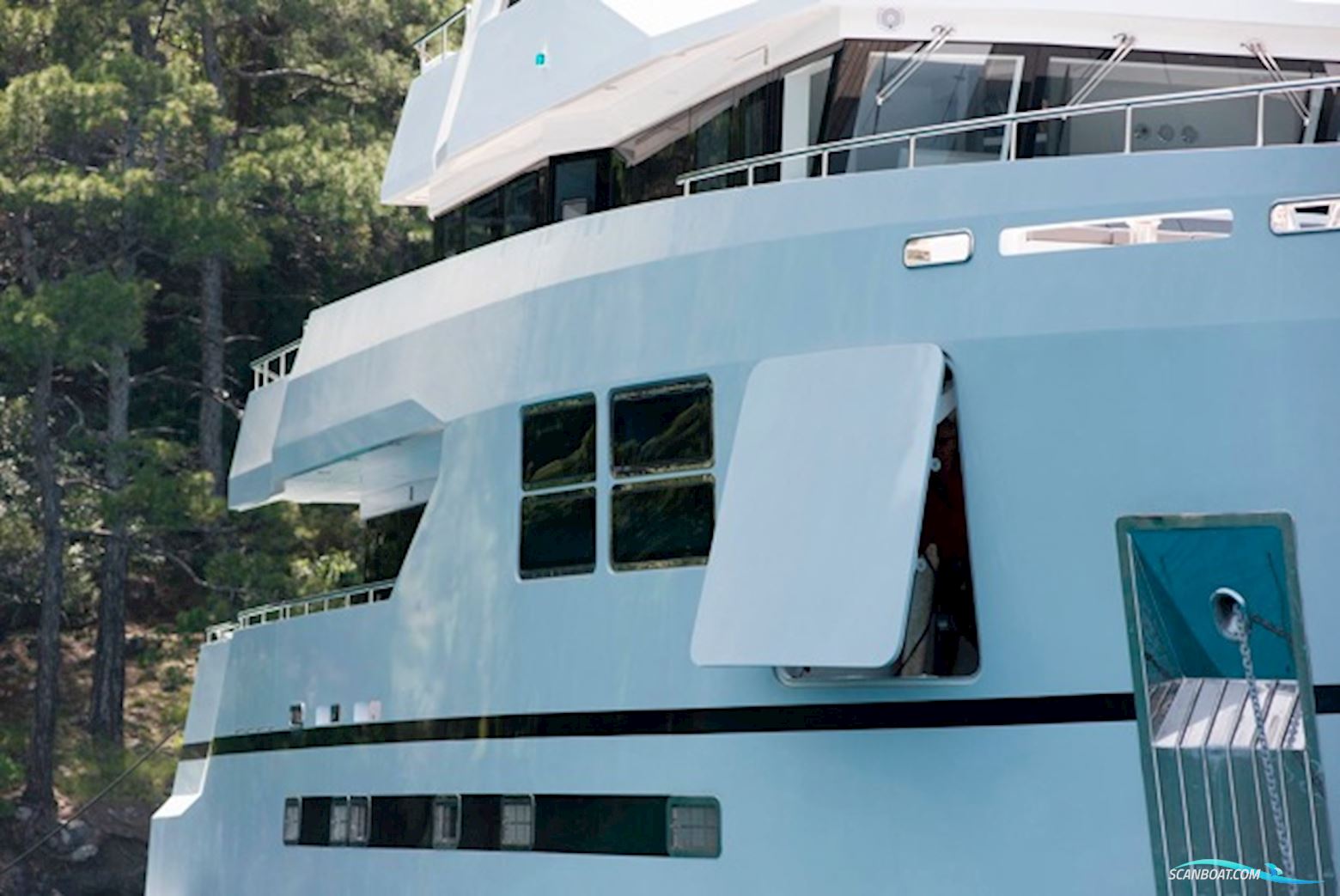 Custom Line Arkin Pruva