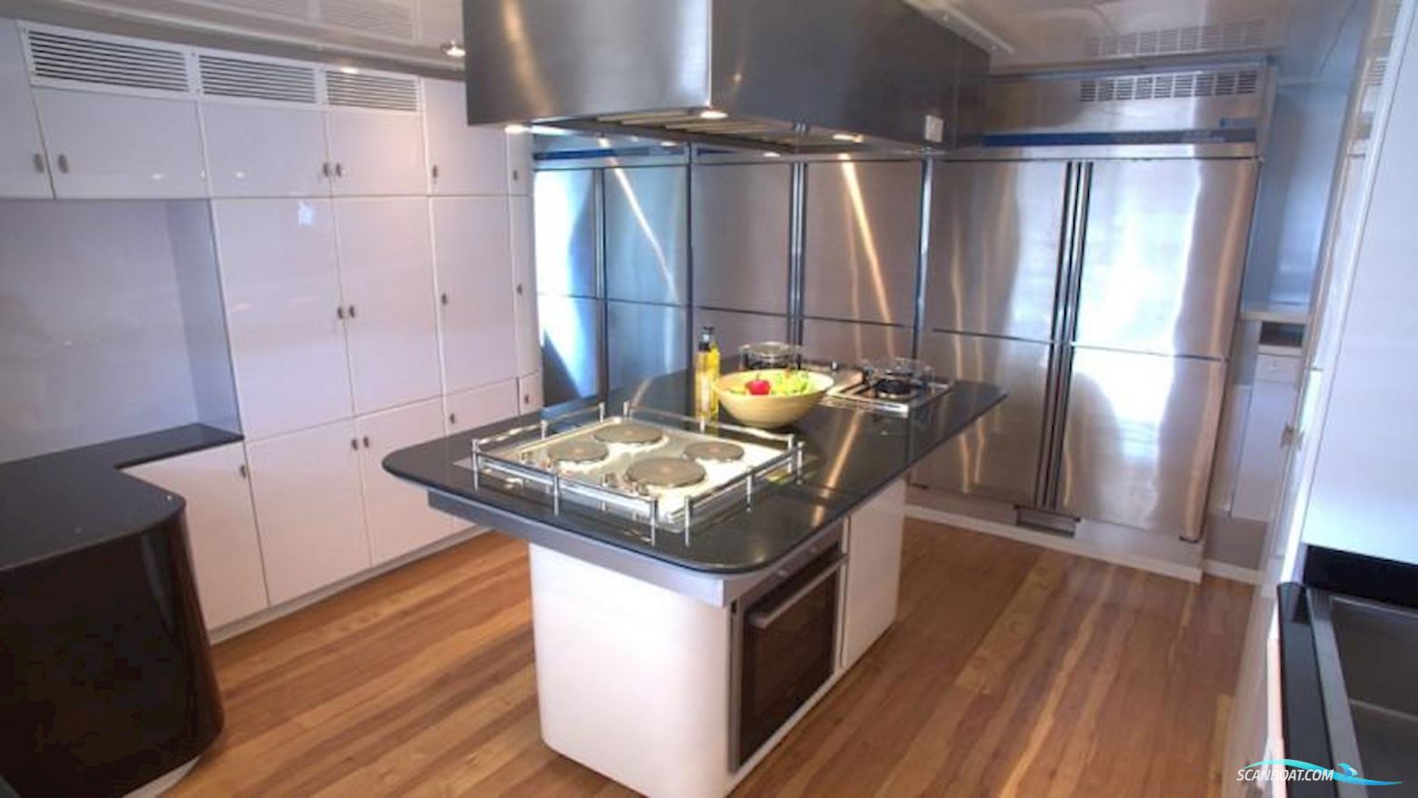 Custom Power Catamaran 37M