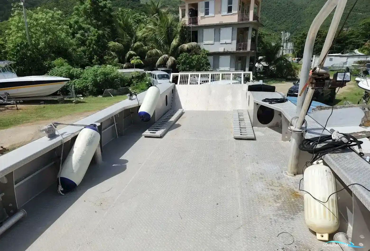 CUSTOM Scully’s Aluminum Boats Inc. Model: 3612LC2