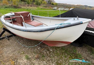Damjolle Motorboat 1980, with Saab Diesel engine, Denmark