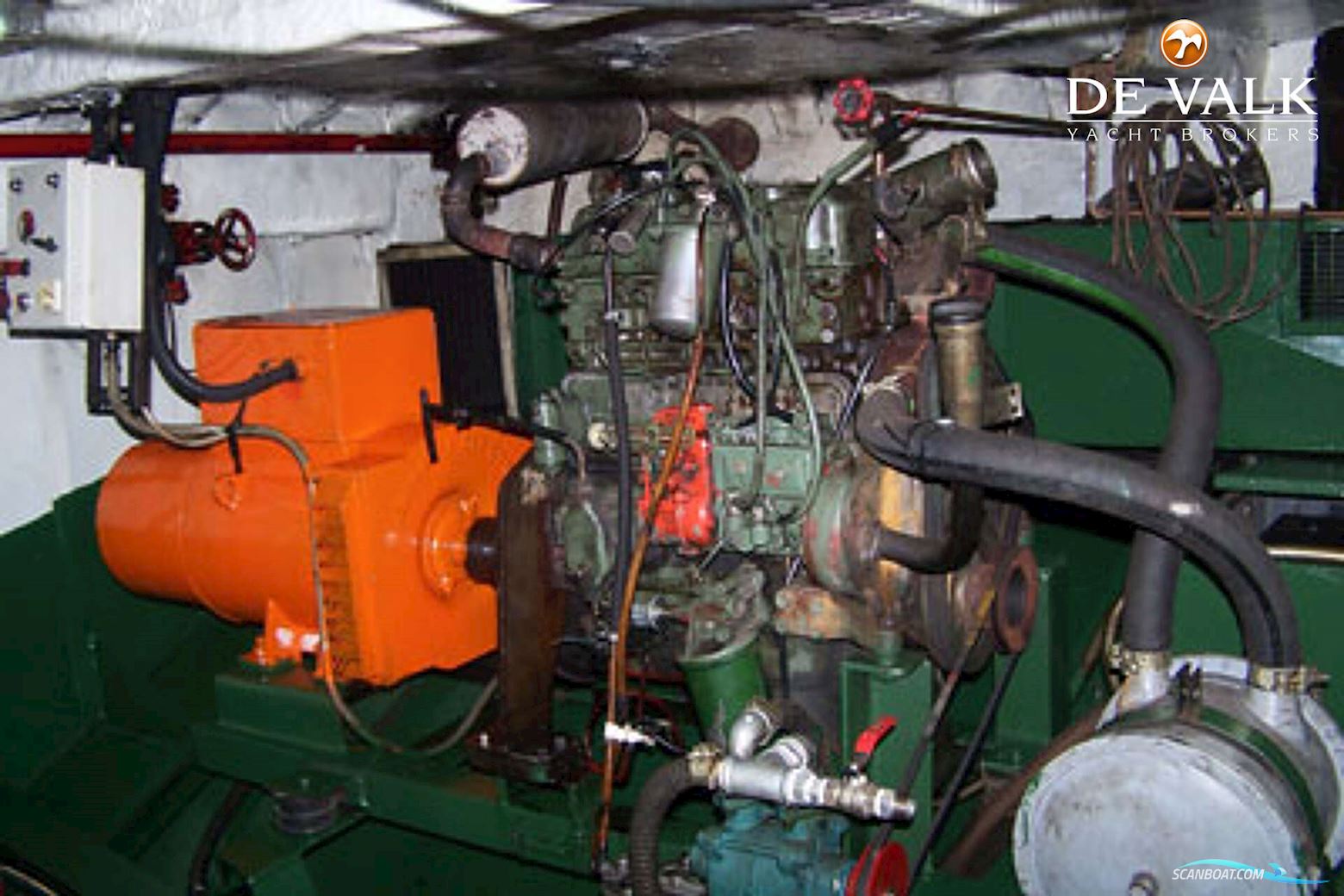 Day Passengers Ship 25 M