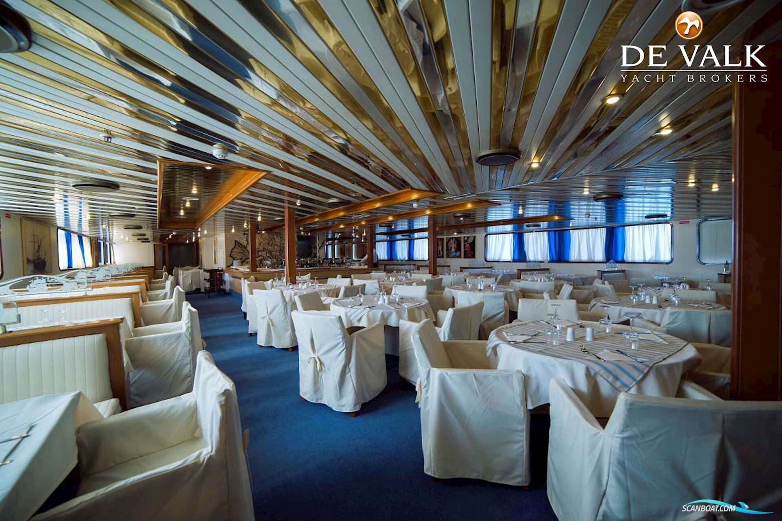 Day Passengers Ship 77.4