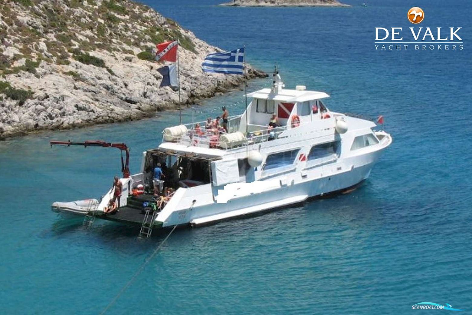 Day Passengers Ship Diving Boat 24 M