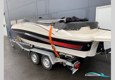 Daycruiser i Mycket Fint Skick Motorboat 2006, with Mercruiser 3.0 engine, Sweden
