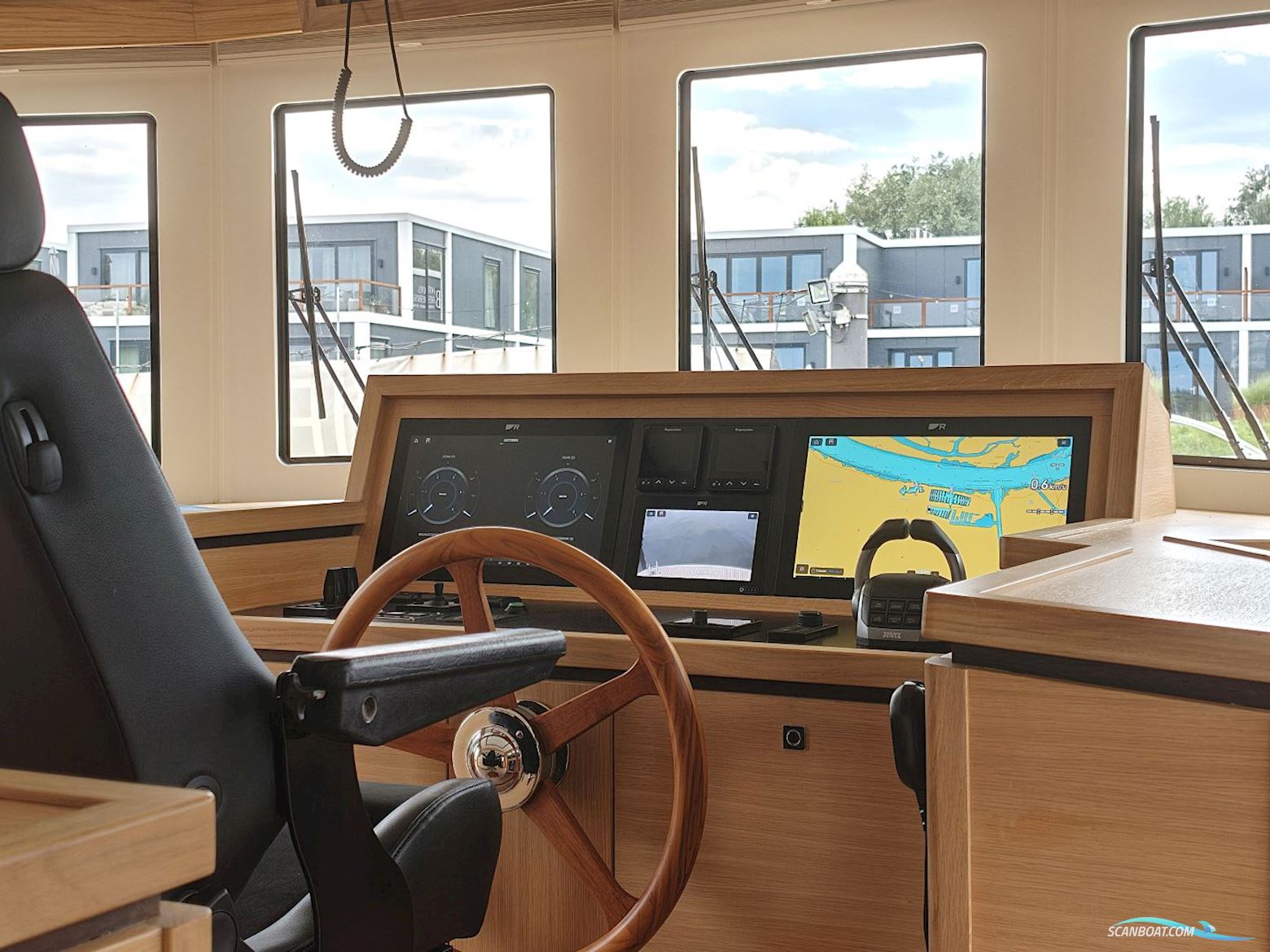 De Alm Grand Voyager 65