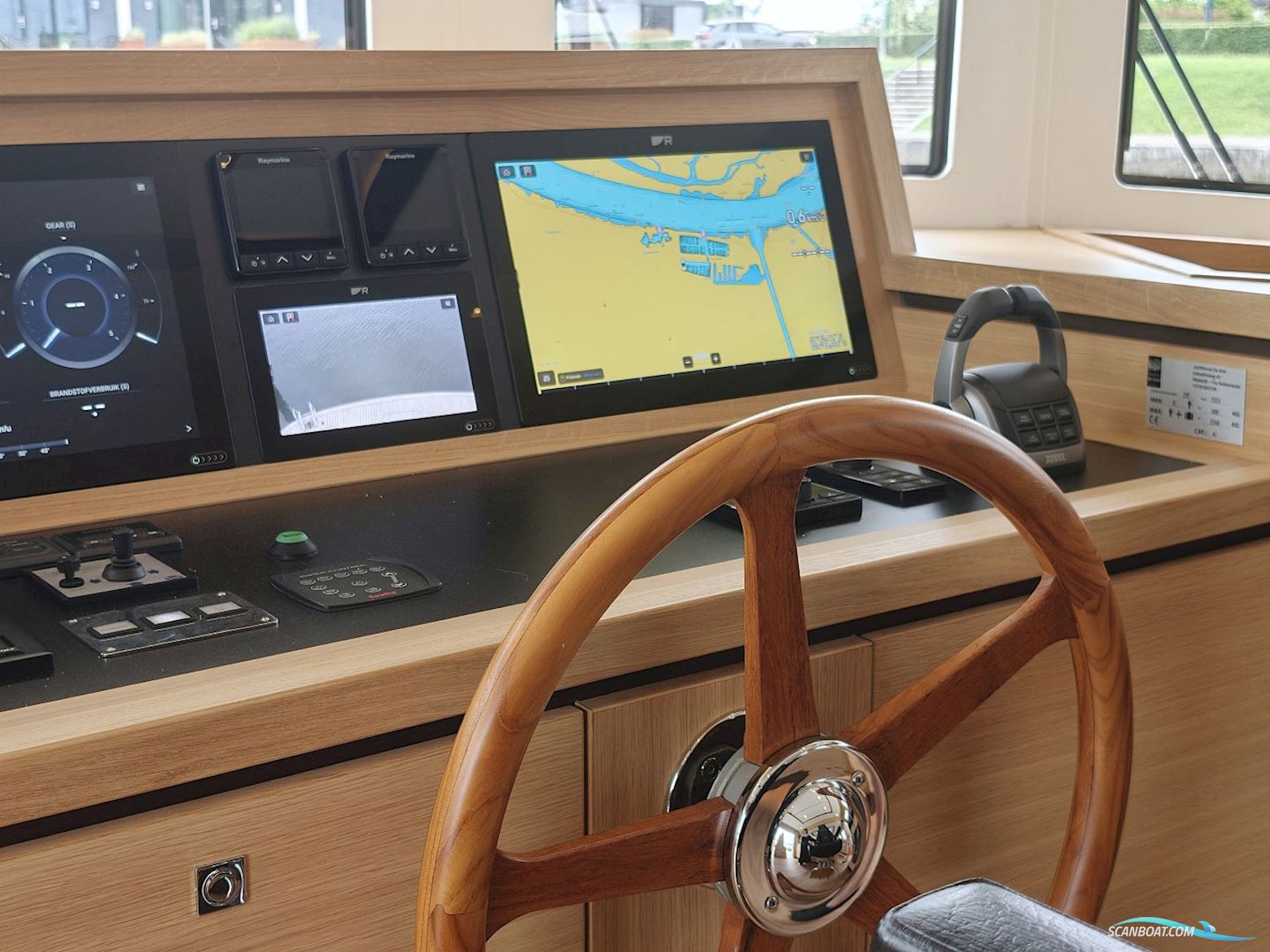 De Alm Grand Voyager 65