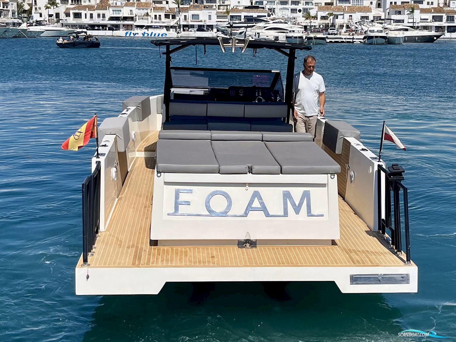 De Antonio Yachts D33 OPEN