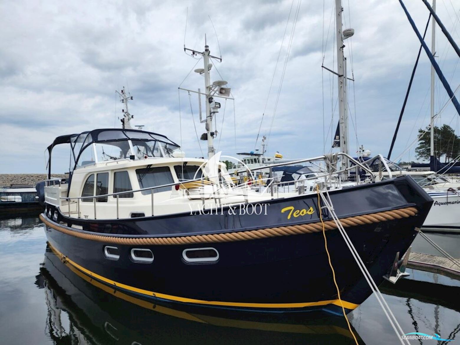 De Boarnstream Boarncruiser 40 Classic Line Motorboat 2007, with Perkins engine, Germany