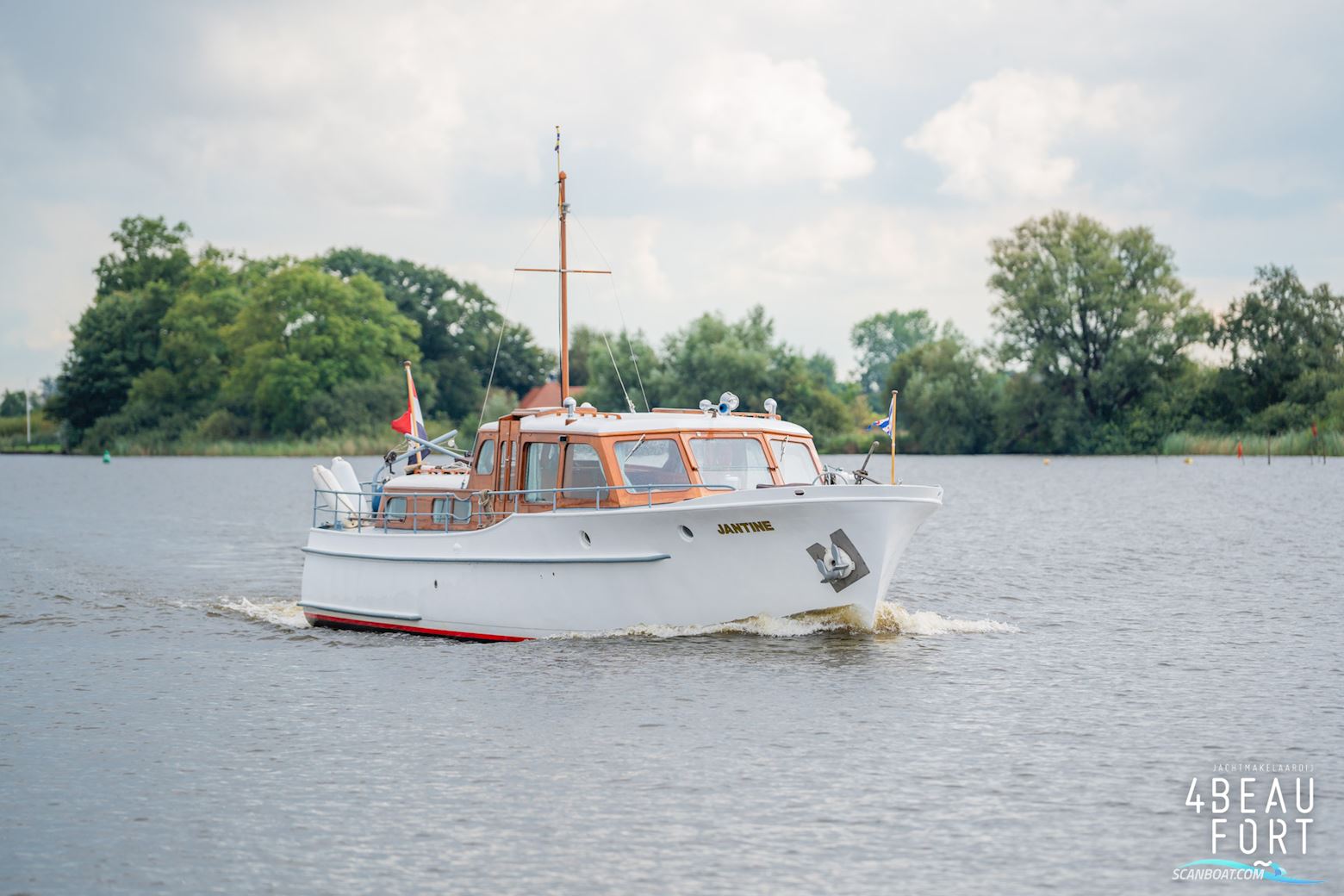 De Vries 1200 Motorboat 1950, with Volvo Penta MD 50A engine, The Netherlands