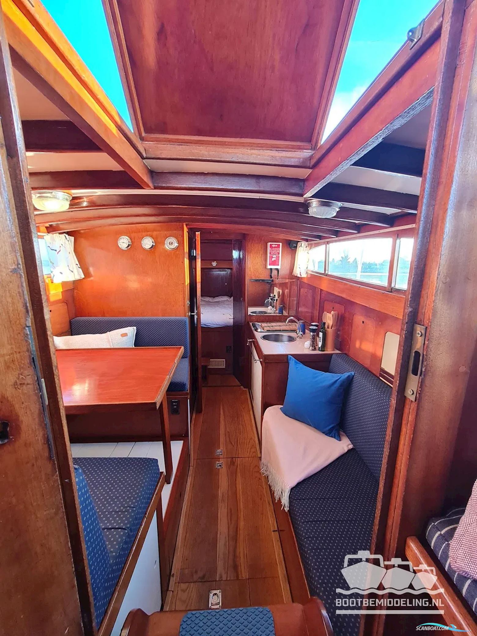 De Vries Lentsch 10.50 OK/AK