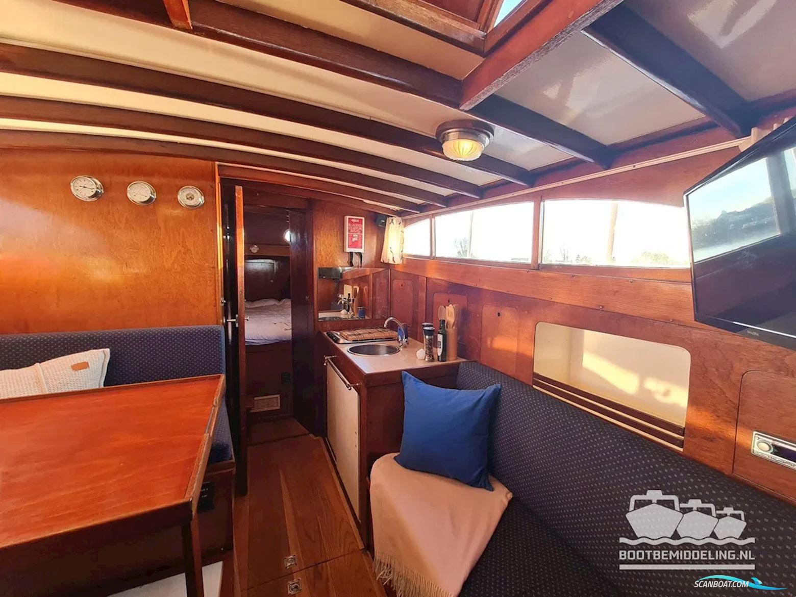 De Vries Lentsch 10.50 OK/AK