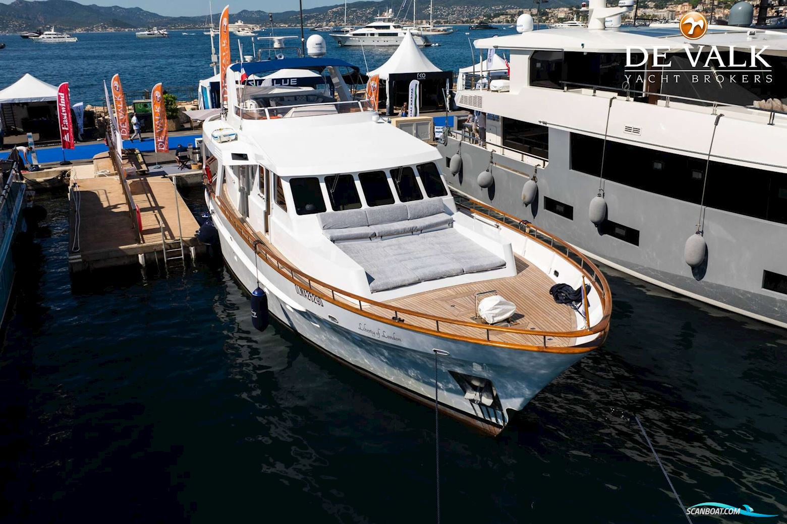 De Vries Lentsch 22M