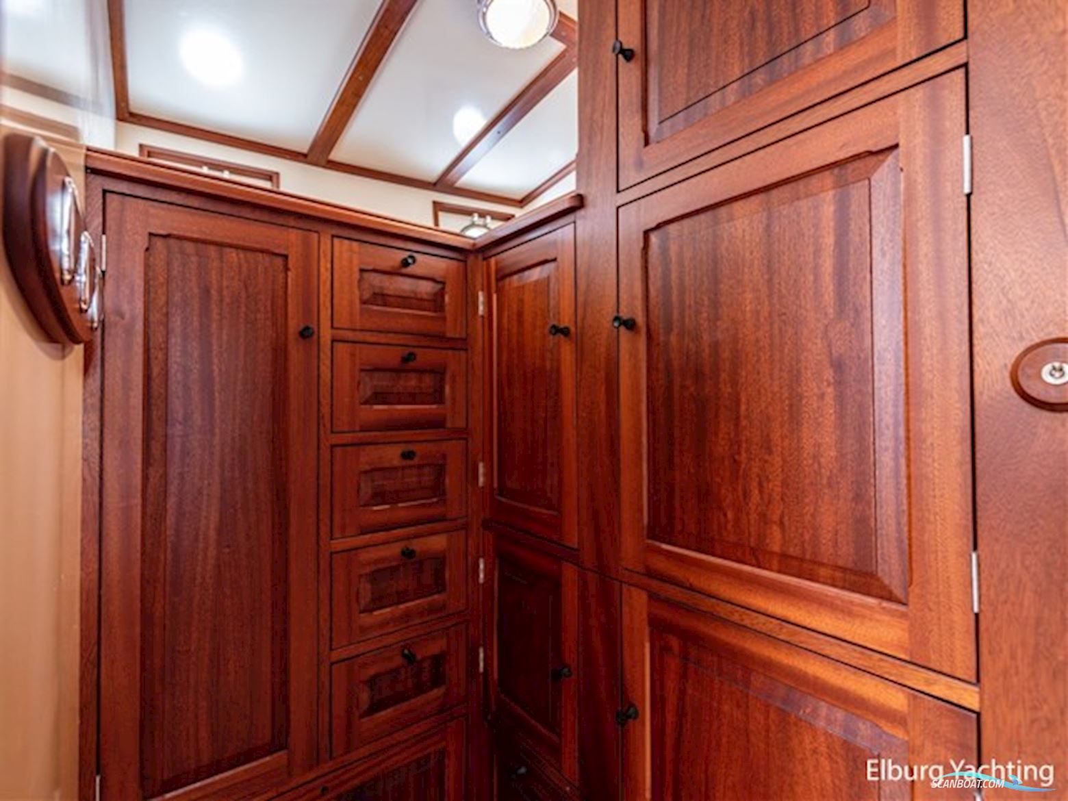 De Vries Lentsch Bromo - Full refit 