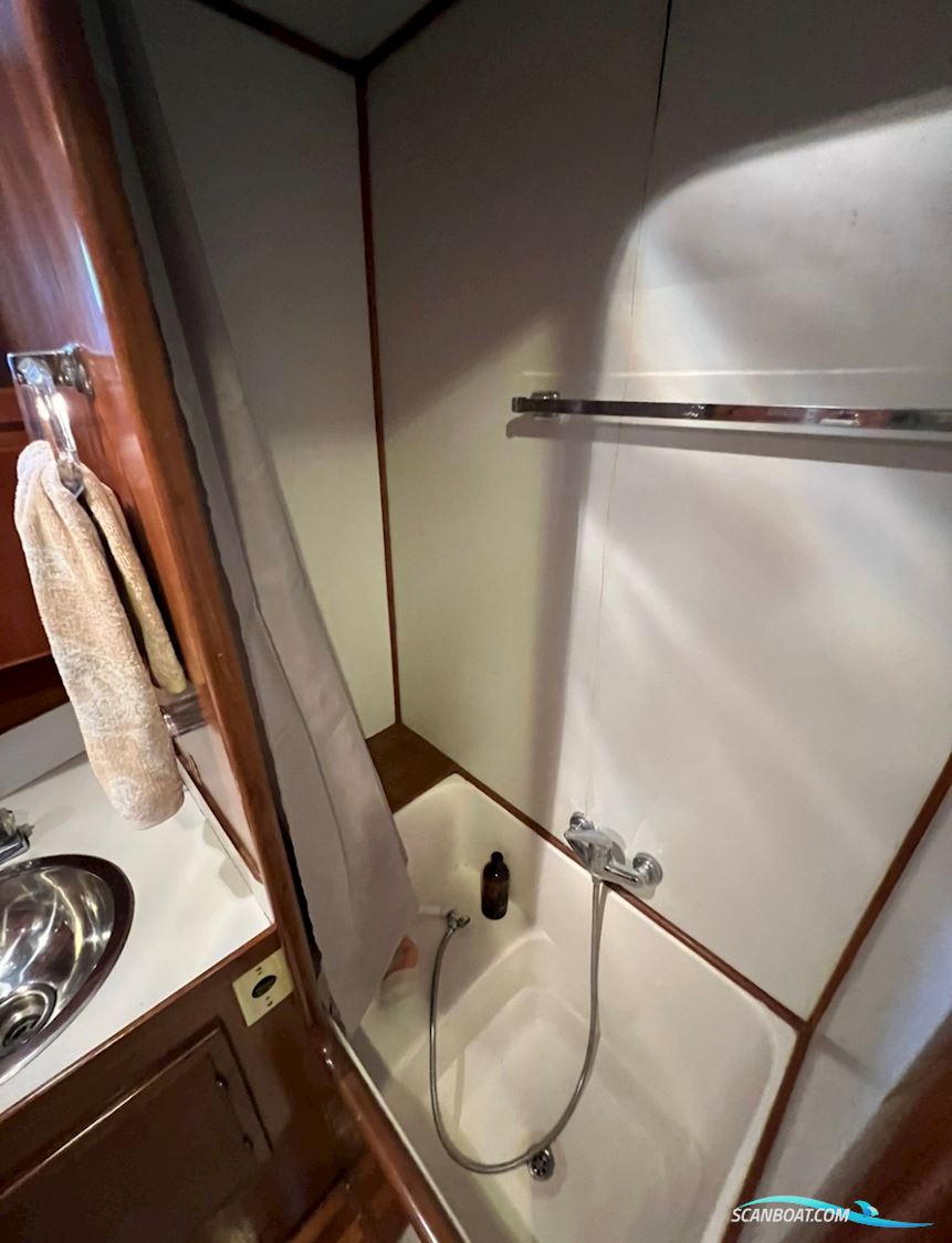 Defever 48 Sundeck