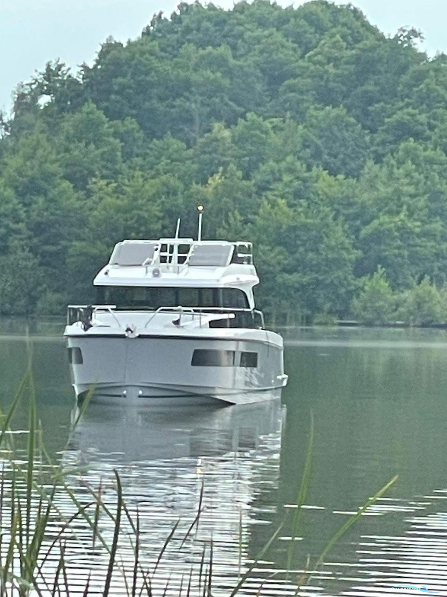 Delphia 11 FLY Motorboat 2022, with YANMAR 4 LV 150 engine, Germany