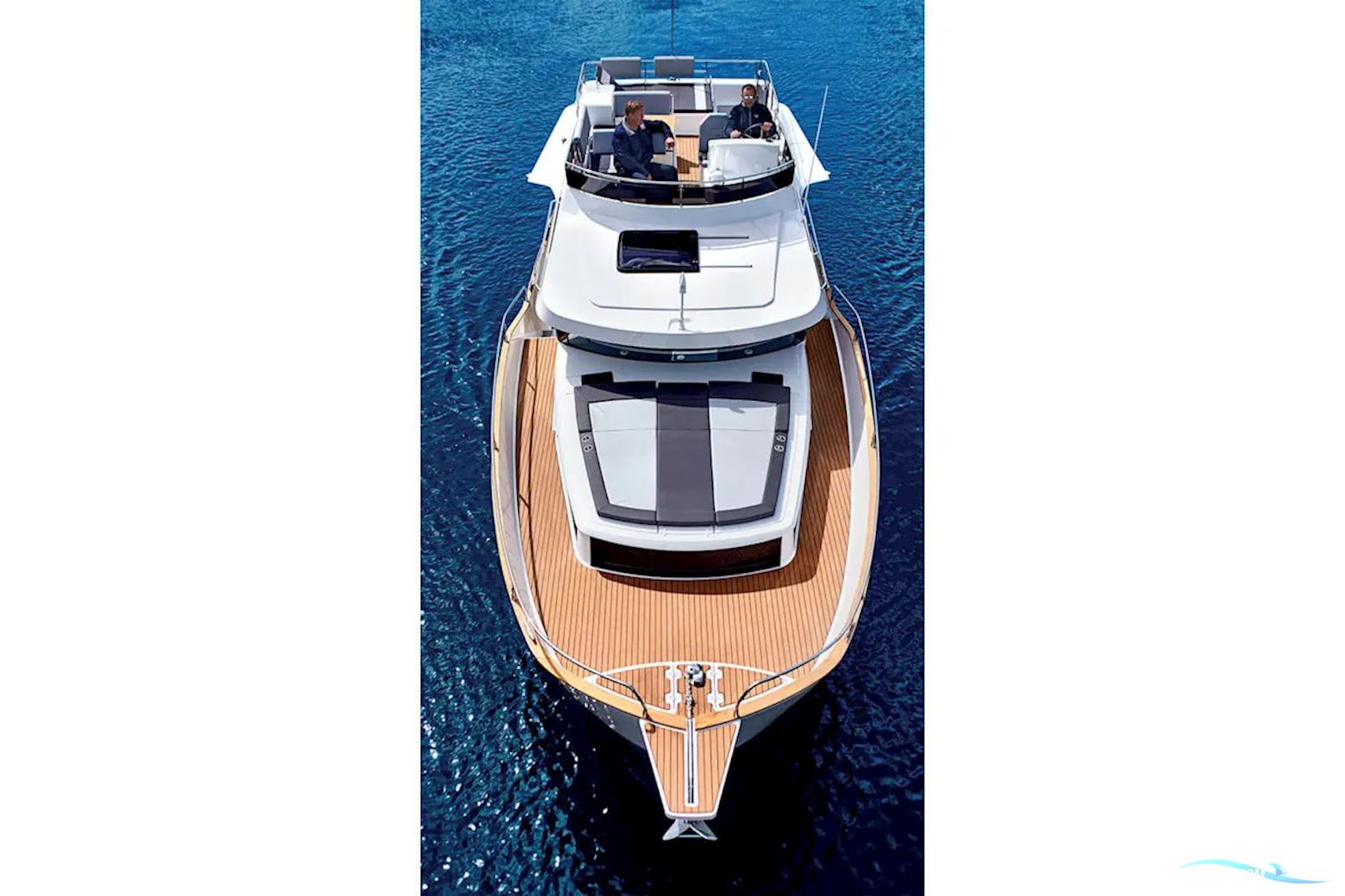 Delphia 12 Flylounge