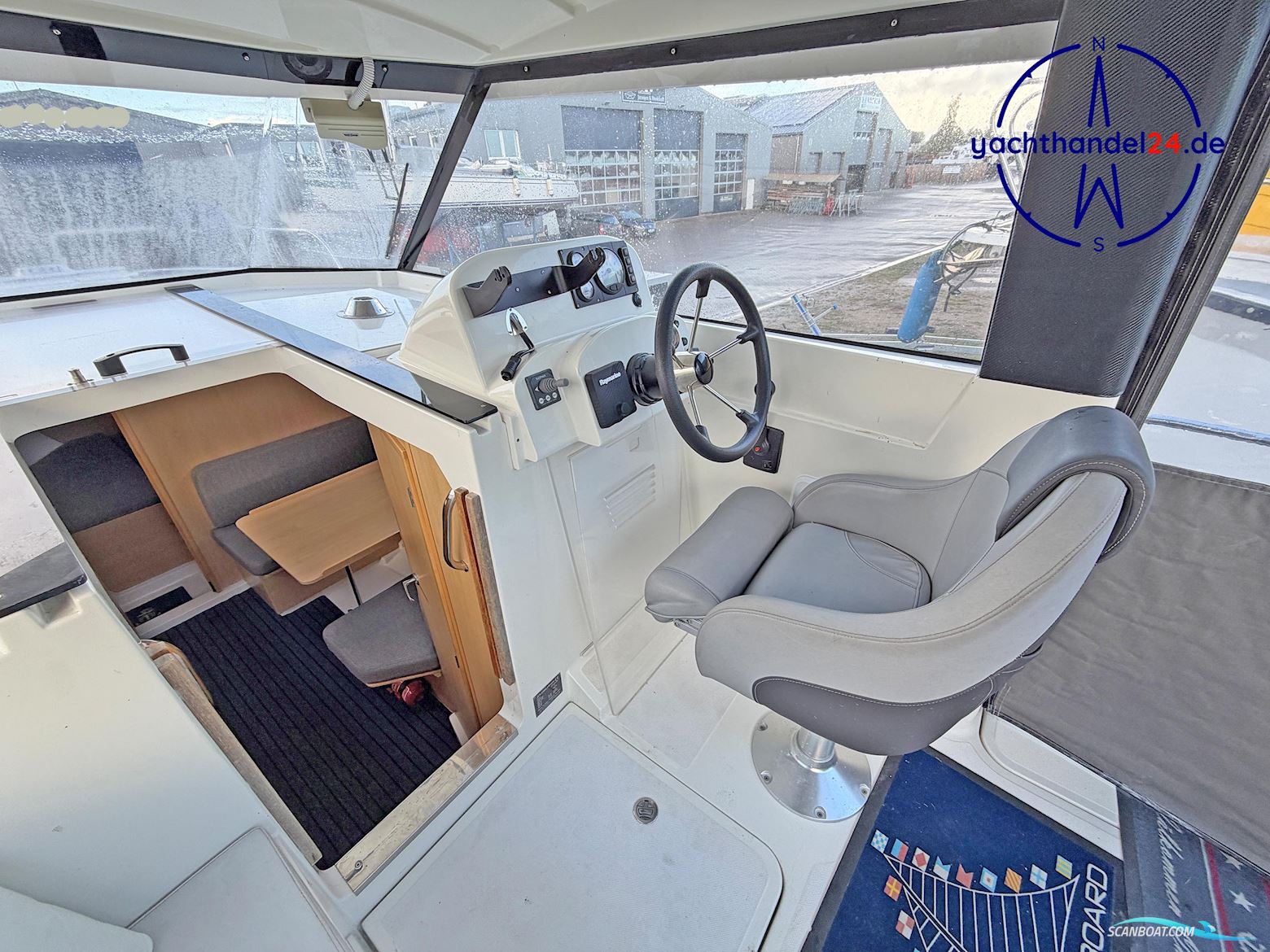 Delphia 800 Escape