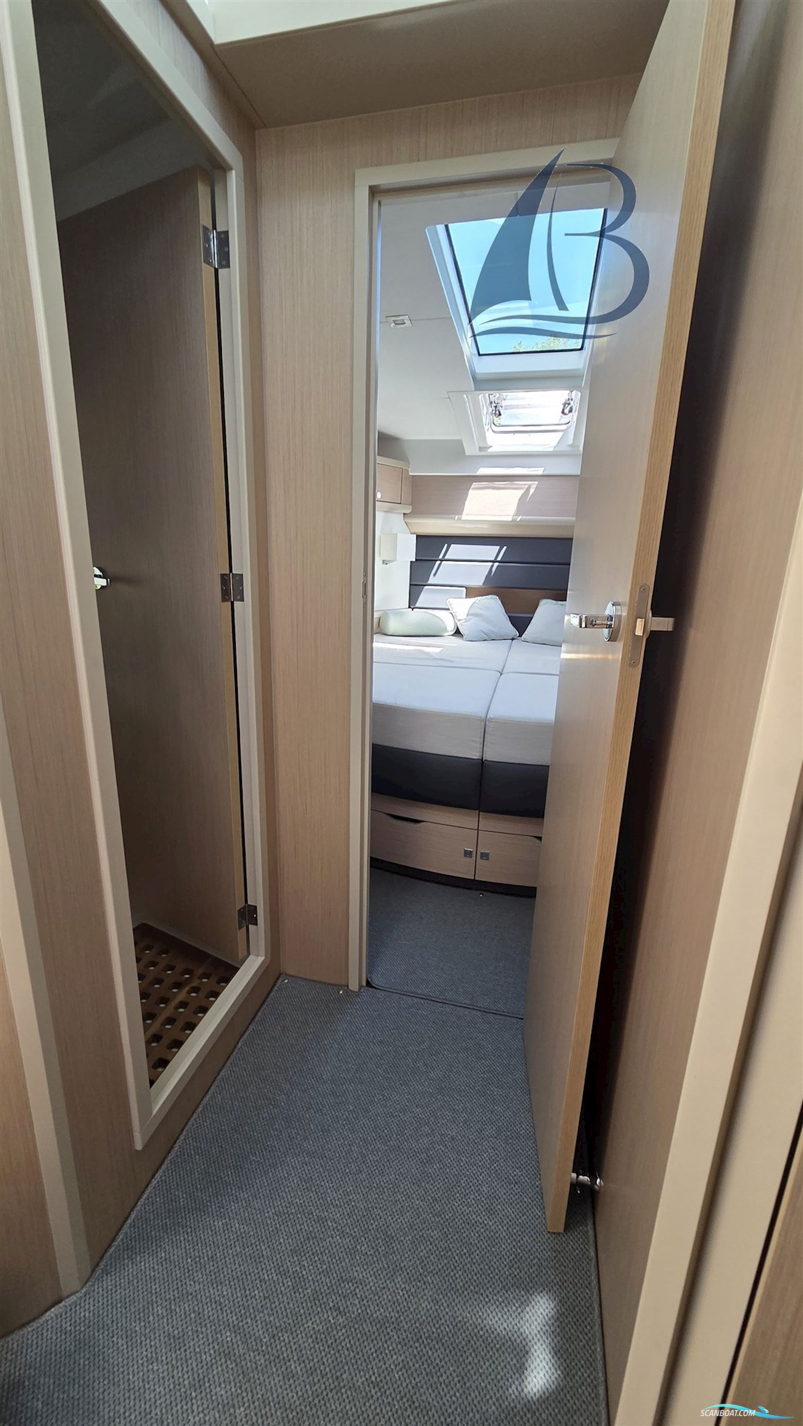 Delphia Escape 1150