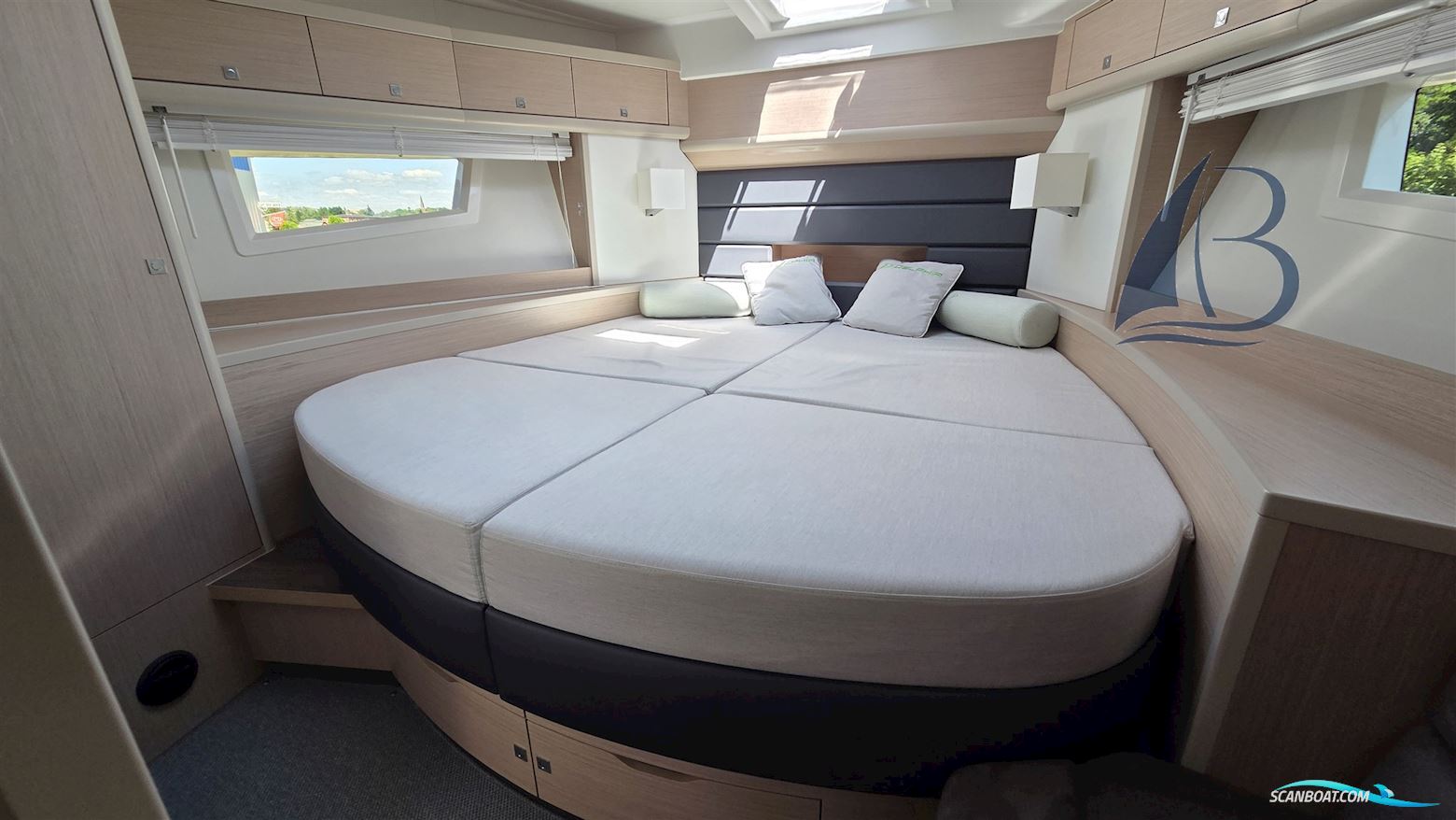 Delphia Escape 1150