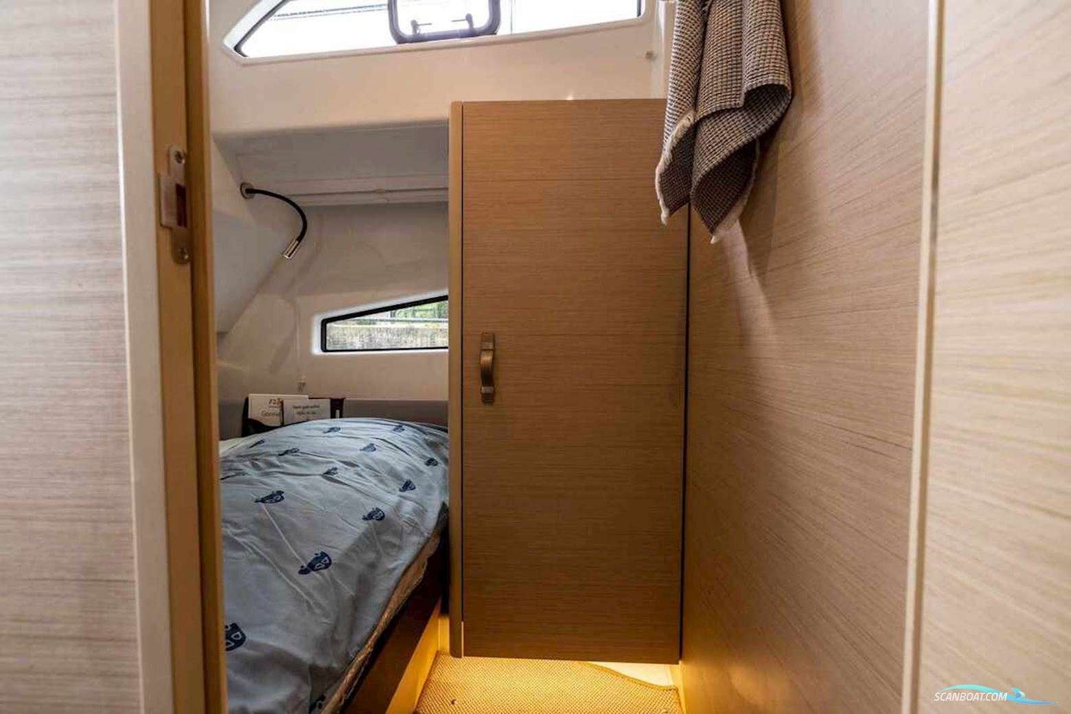 DELPHIA YACHTS 10 LoungeTop Electric DEMO, direct leverbaar