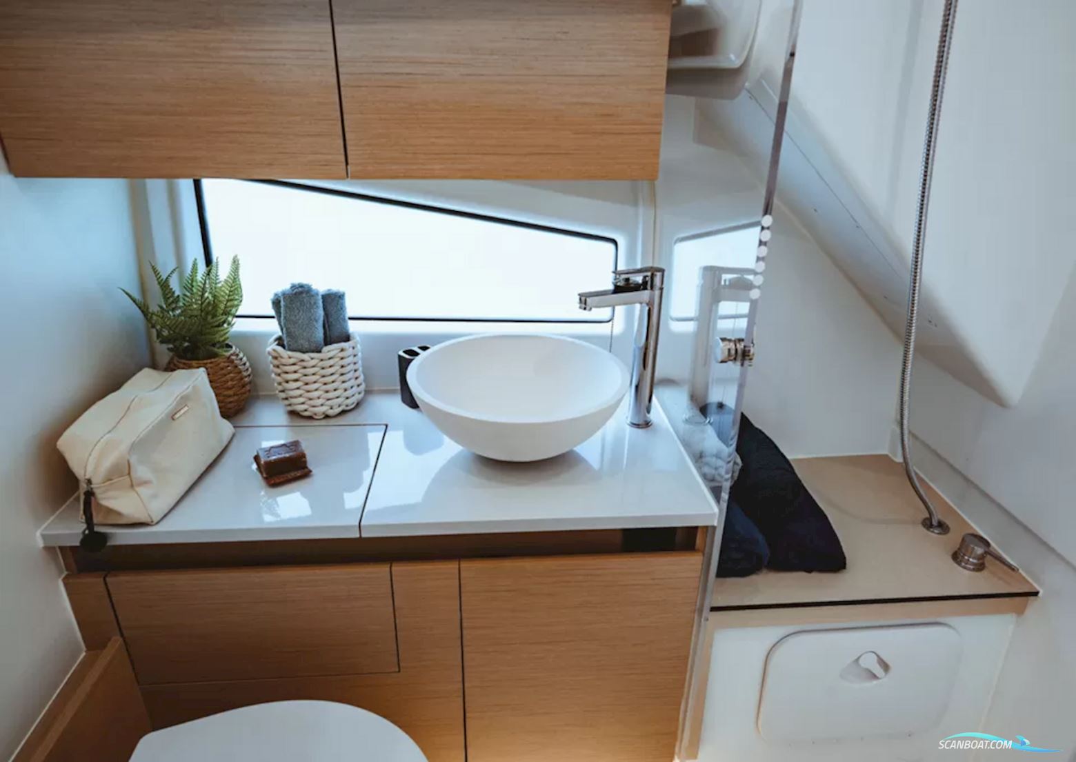 DELPHIA YACHTS 10 LoungeTop Electric