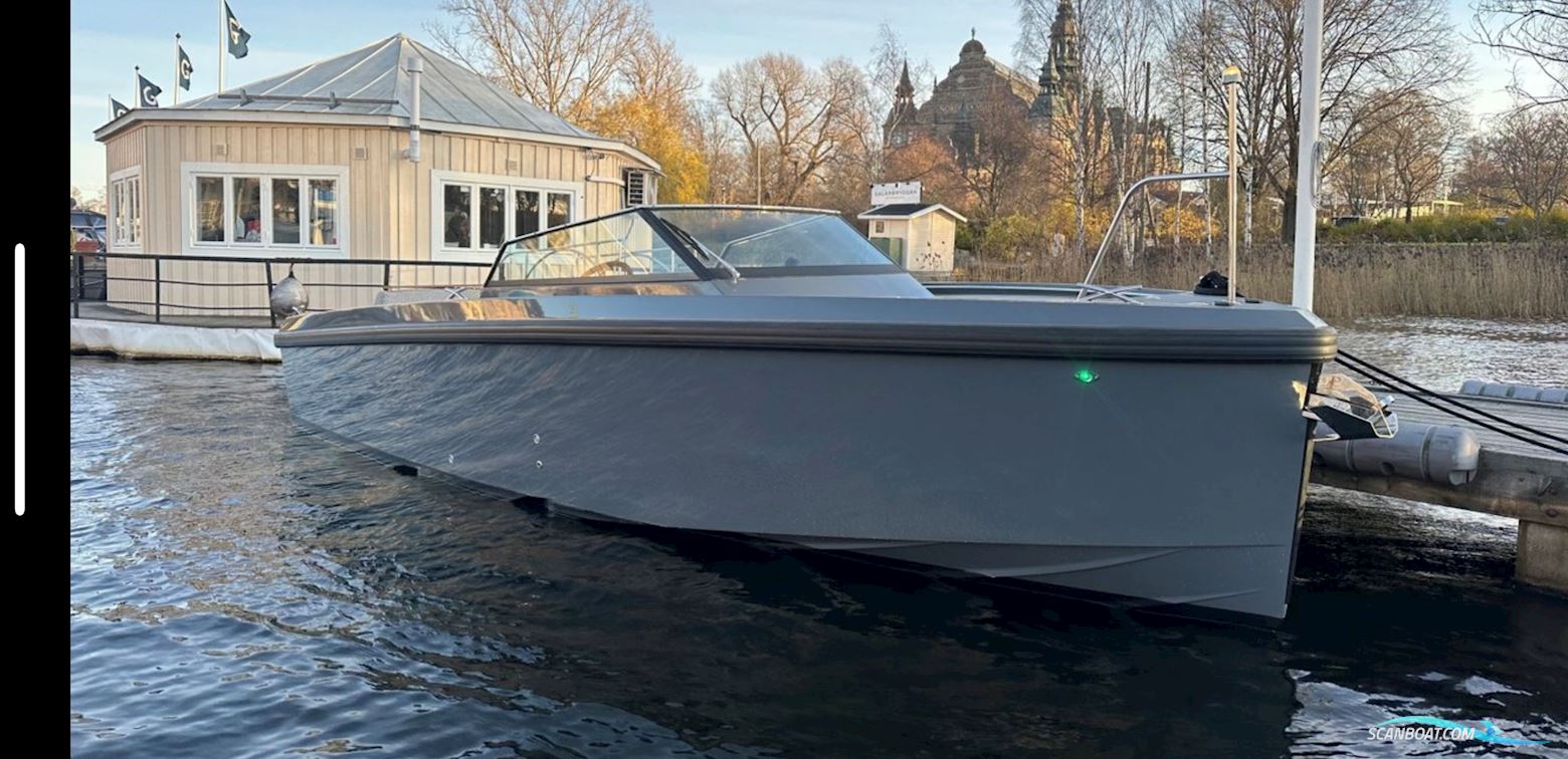 Delta 26 Open