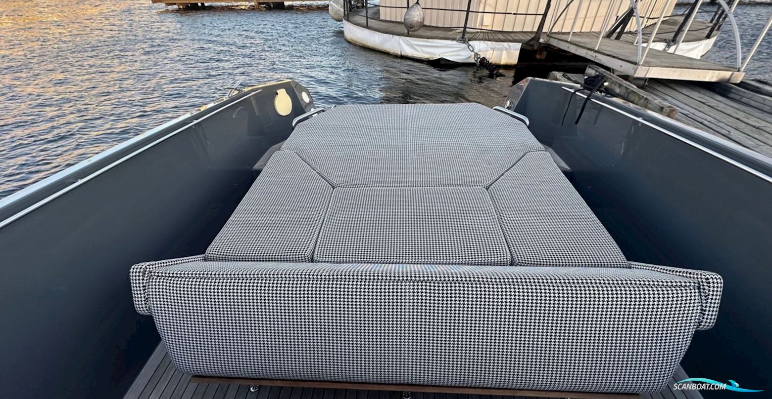 Delta 26 Open