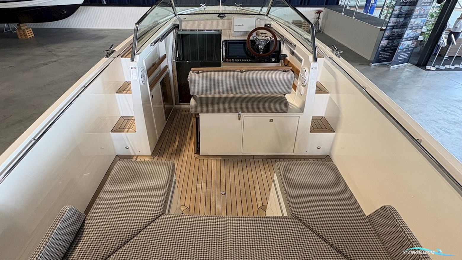 Delta 26 Open