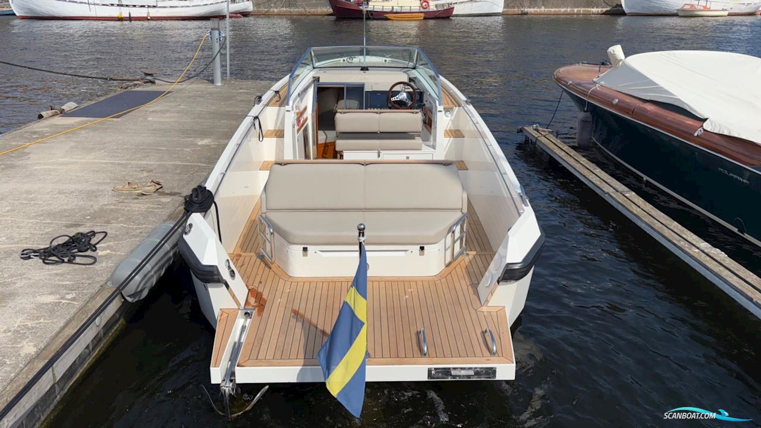 Delta 26 Open