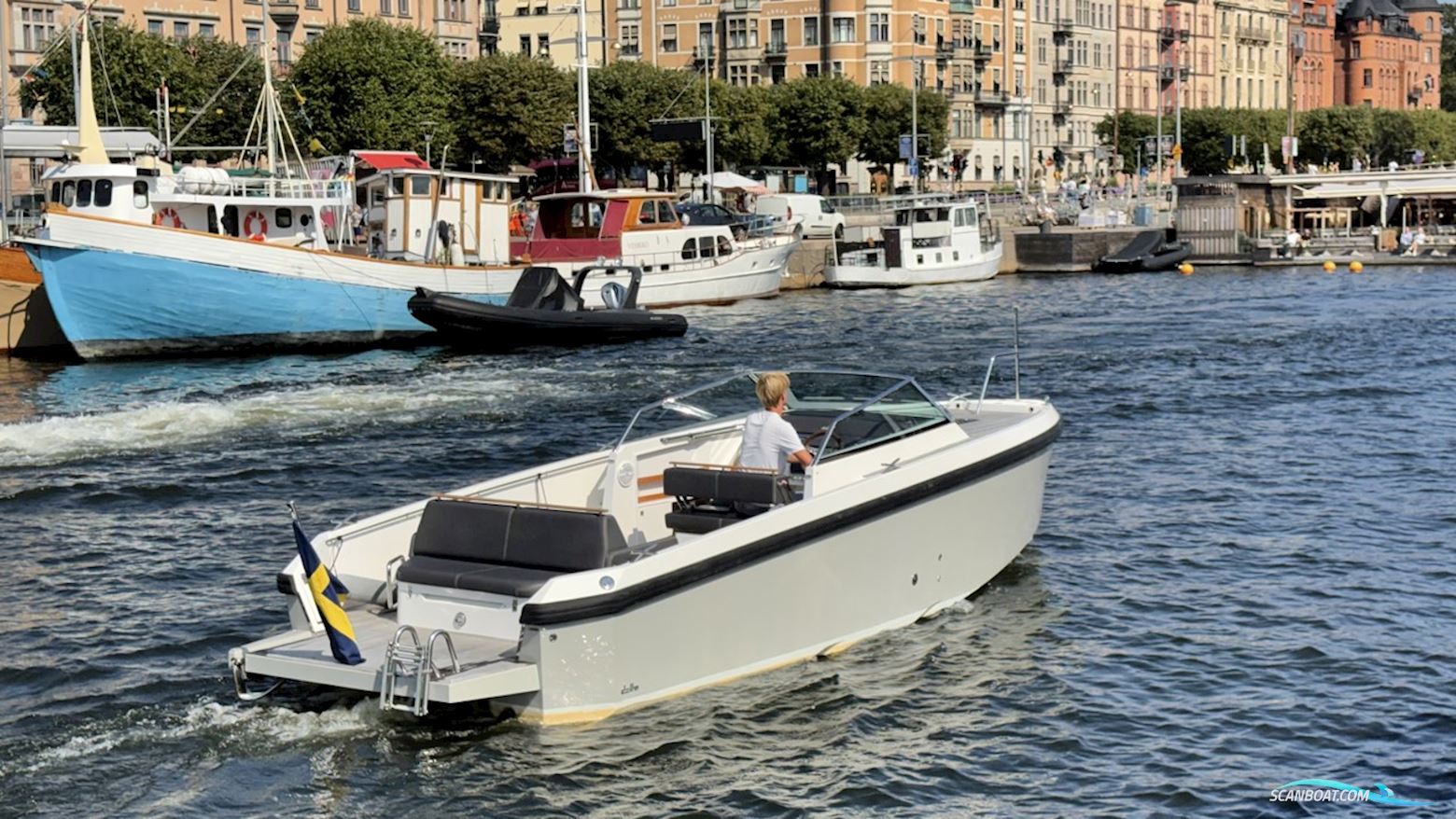 Delta 26 OPEN