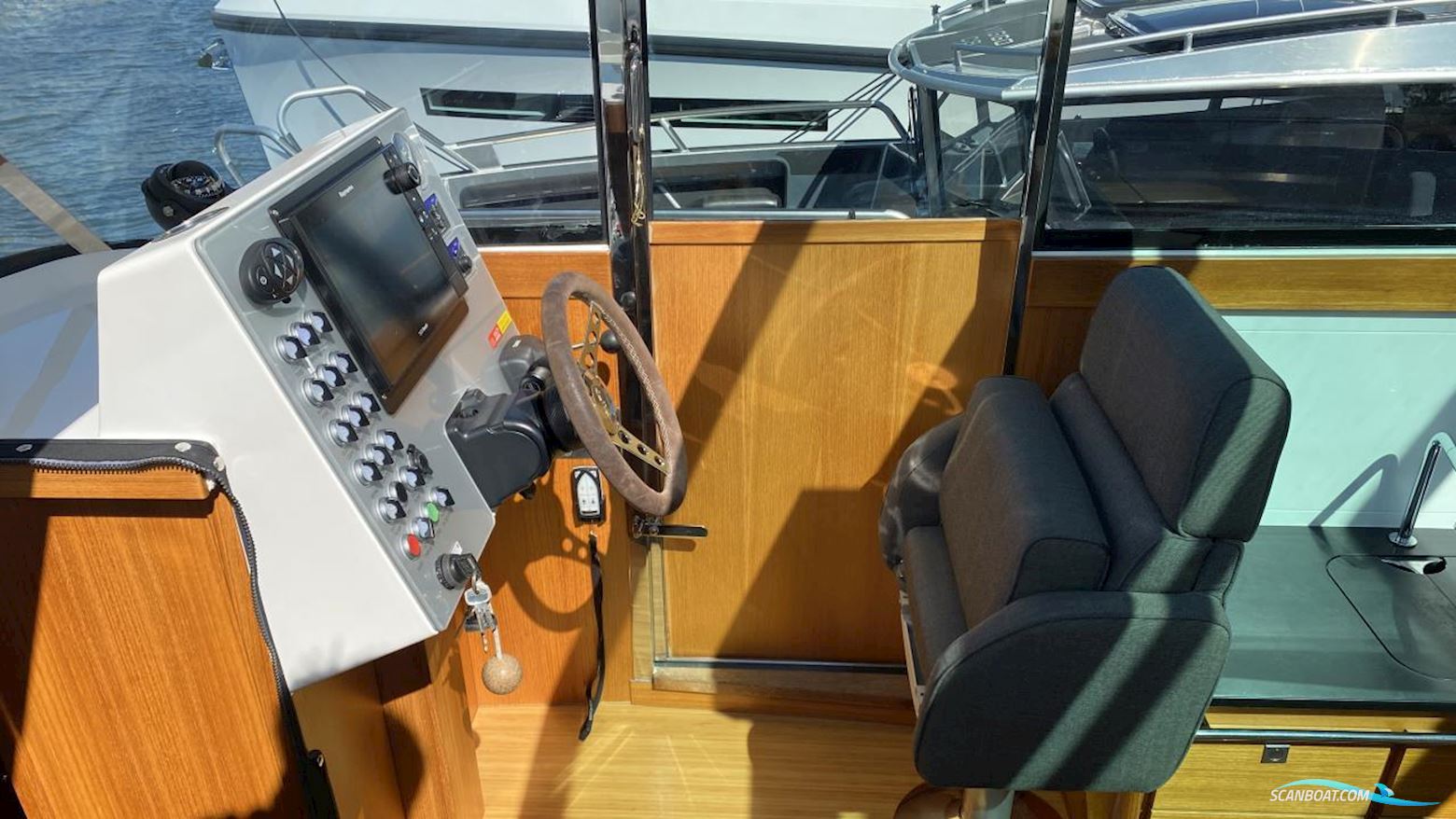Delta 34 SW