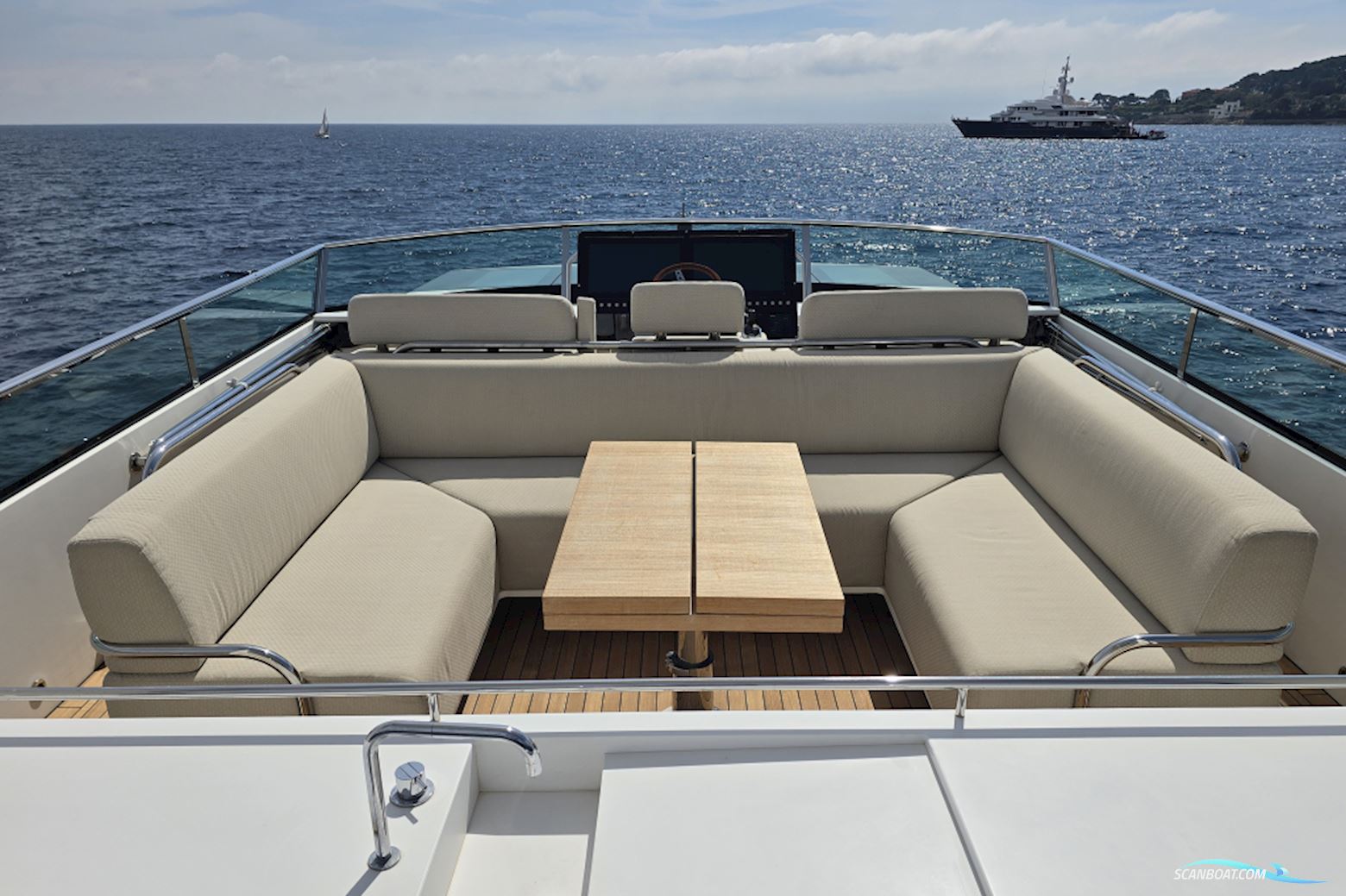 Delta Powerboats 88 Carbon