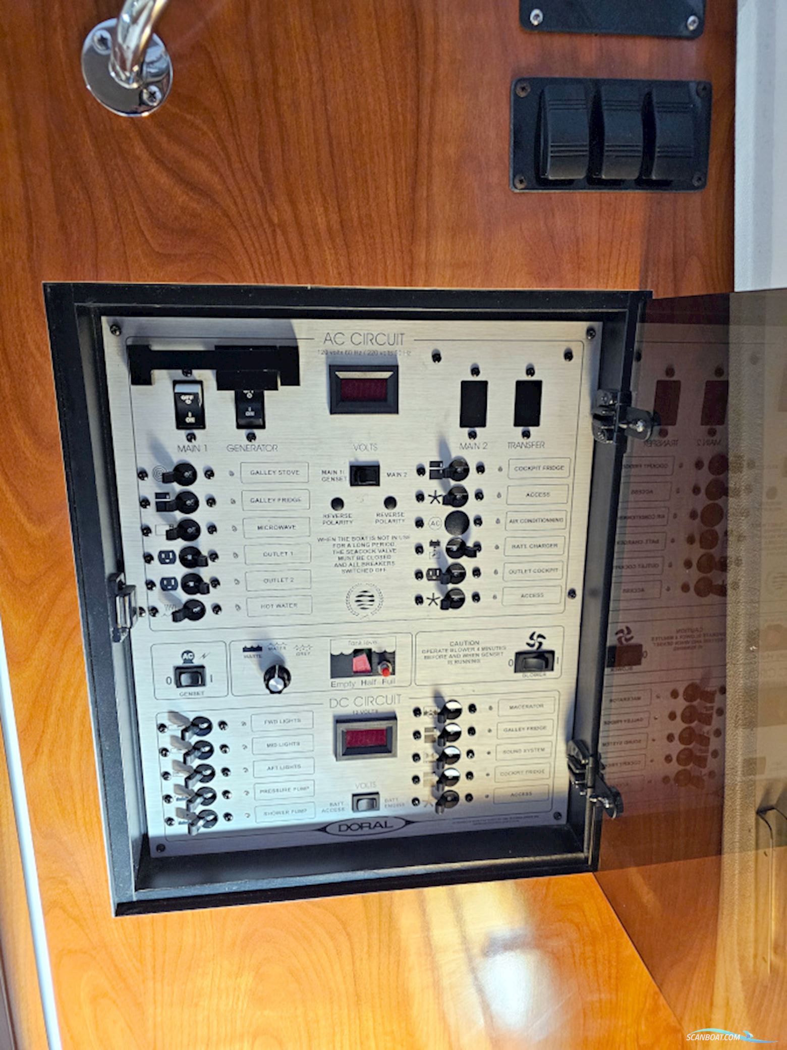 Doral 330 Elegante Volvo Penta D4-260 Evc