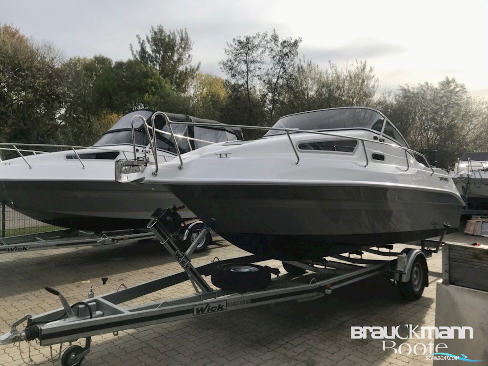 Drago Modell Motorboat 2022, with Suzuki engine, Germany