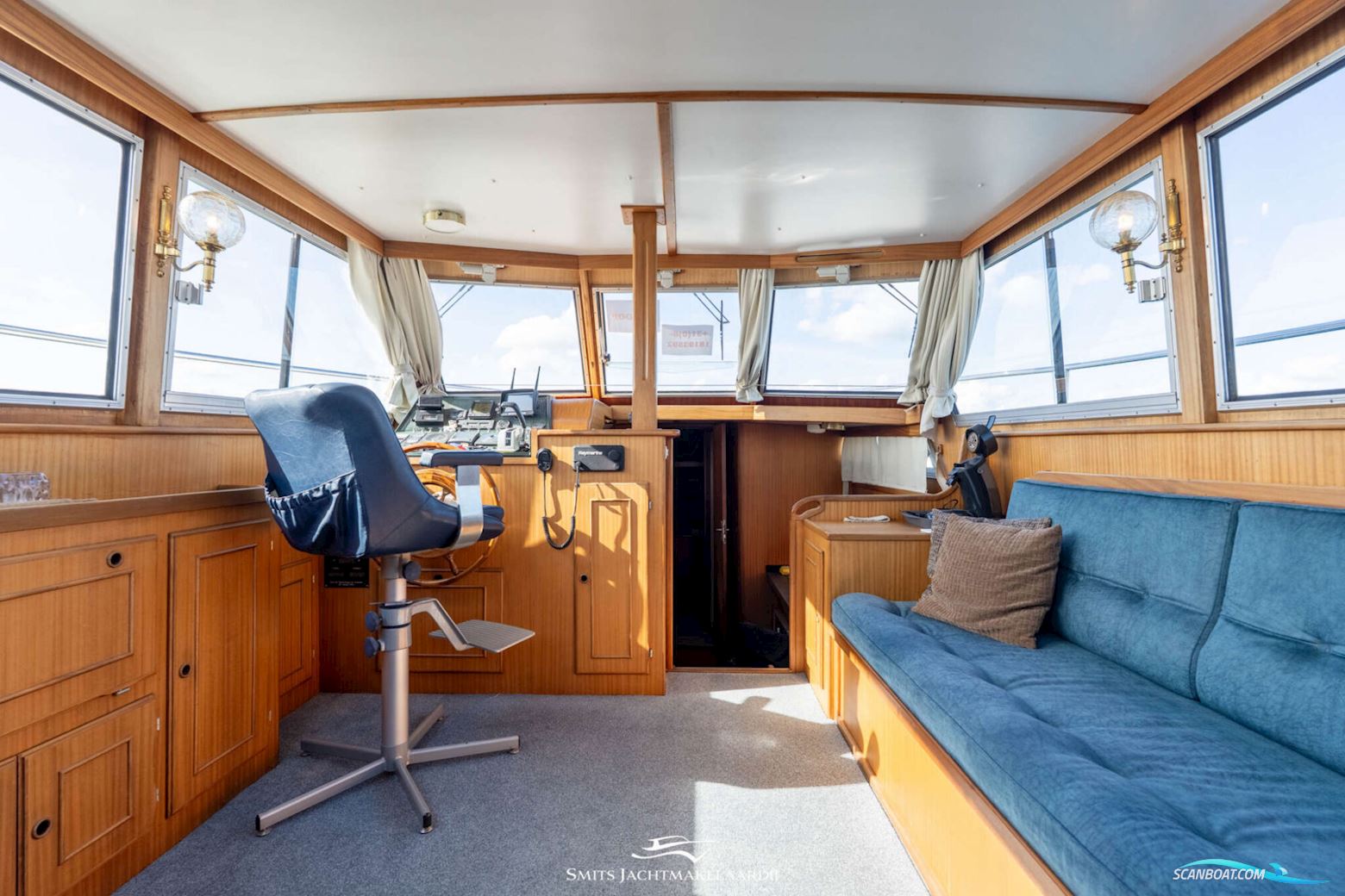 Drettmann 13.00 Flybridge