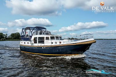 Duet Vlet 10.40 AK Motorboat 2002, with Mitsubishi engine, The Netherlands